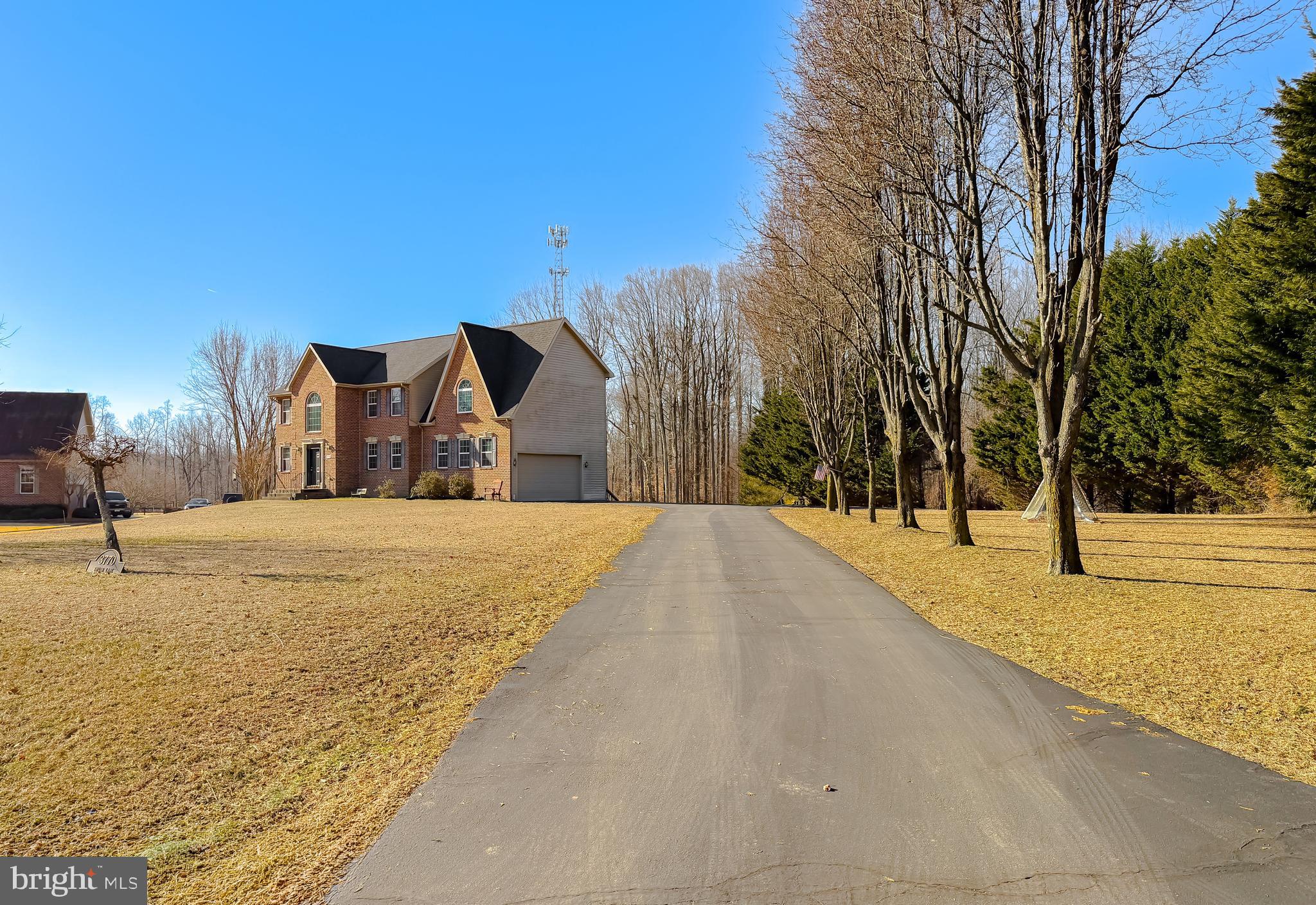 OAKWOOD MANOR - Residential