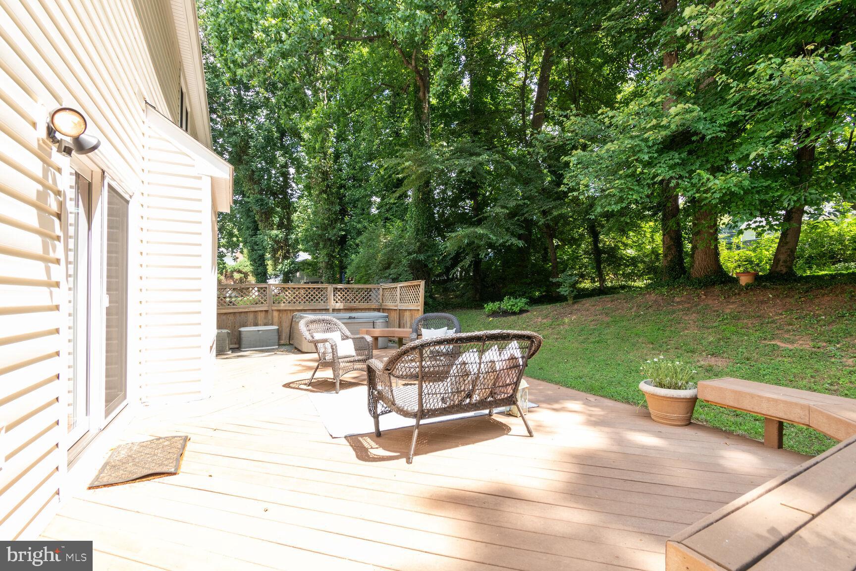 CONNECTICUT GARDENS - Residential