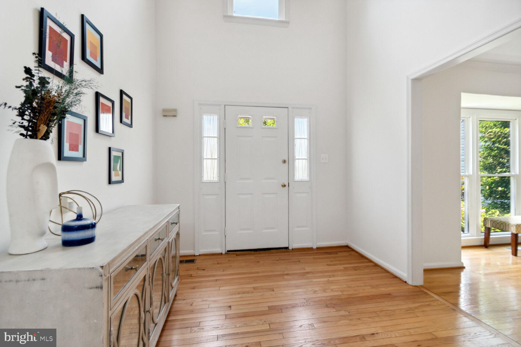 CONNECTICUT GARDENS - Residential