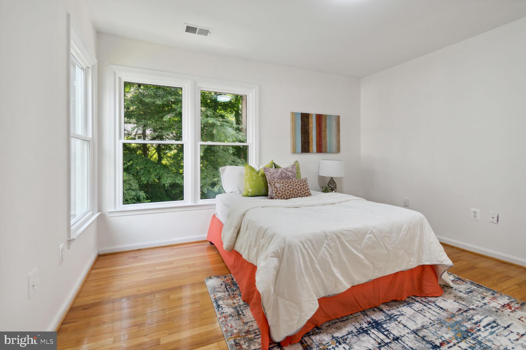 CONNECTICUT GARDENS - Residential