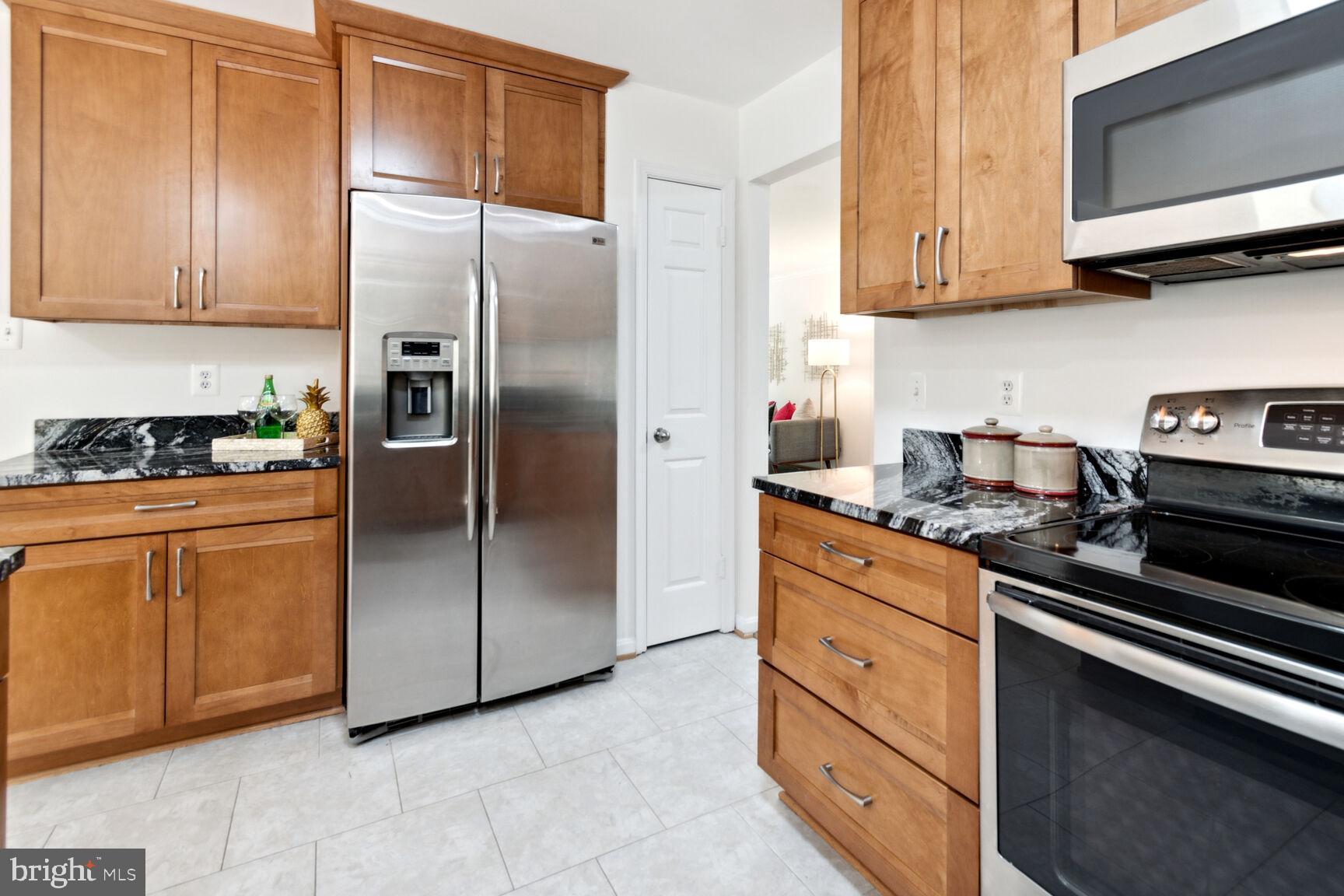 CONNECTICUT GARDENS - Residential