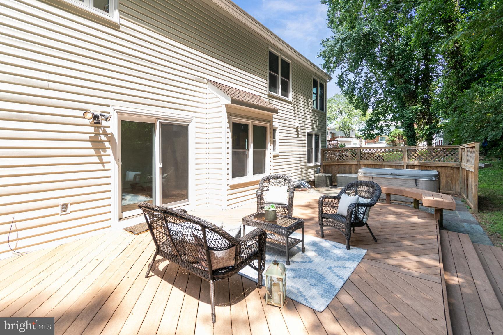 CONNECTICUT GARDENS - Residential