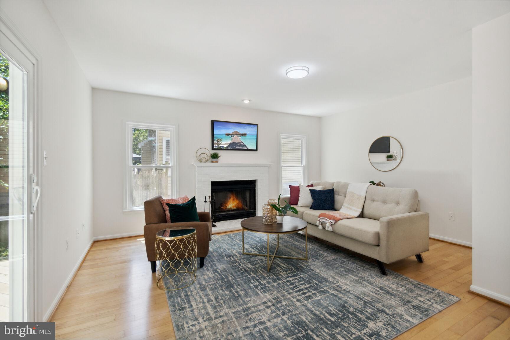 CONNECTICUT GARDENS - Residential