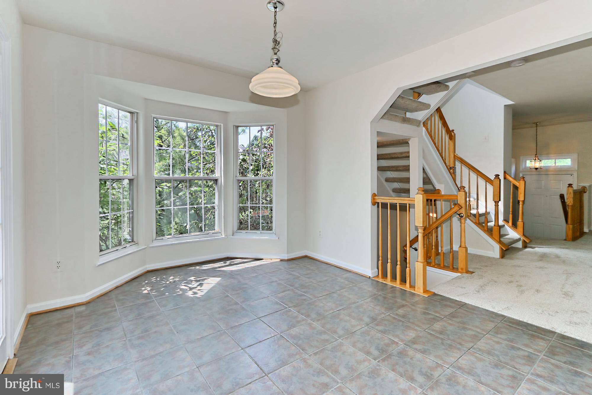 ASHBURN FARM - Residential