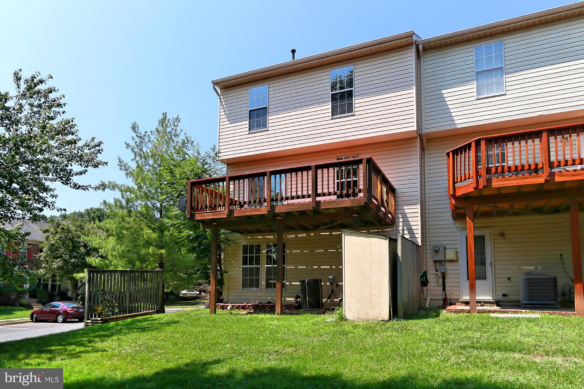 ASHBURN FARM - Residential