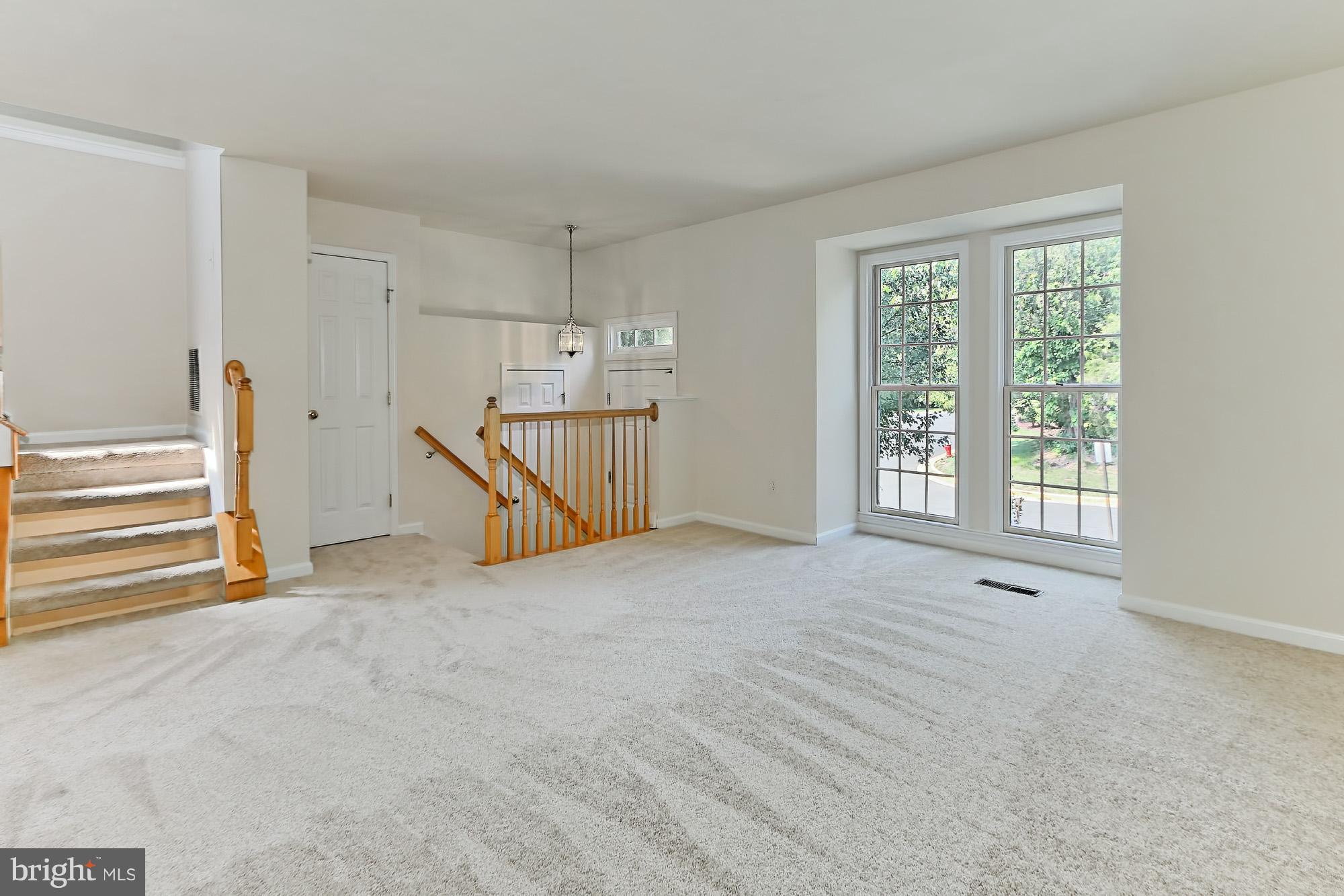 ASHBURN FARM - Residential