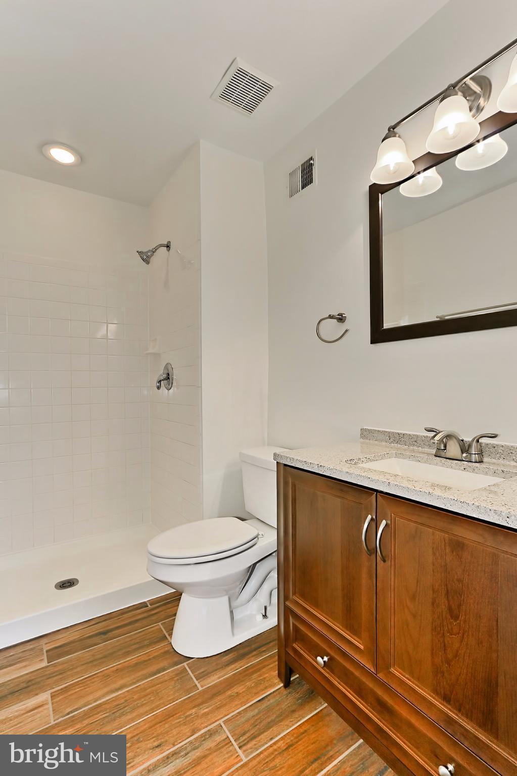 ASHBURN FARM - Residential