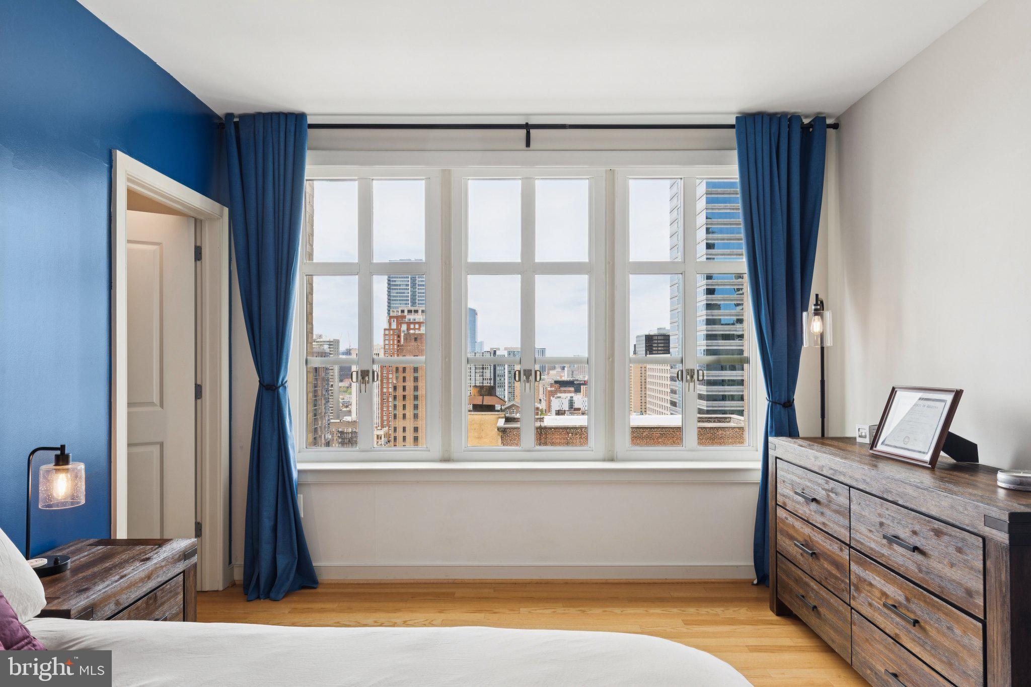 AVENUE OF THE ARTS - Residential