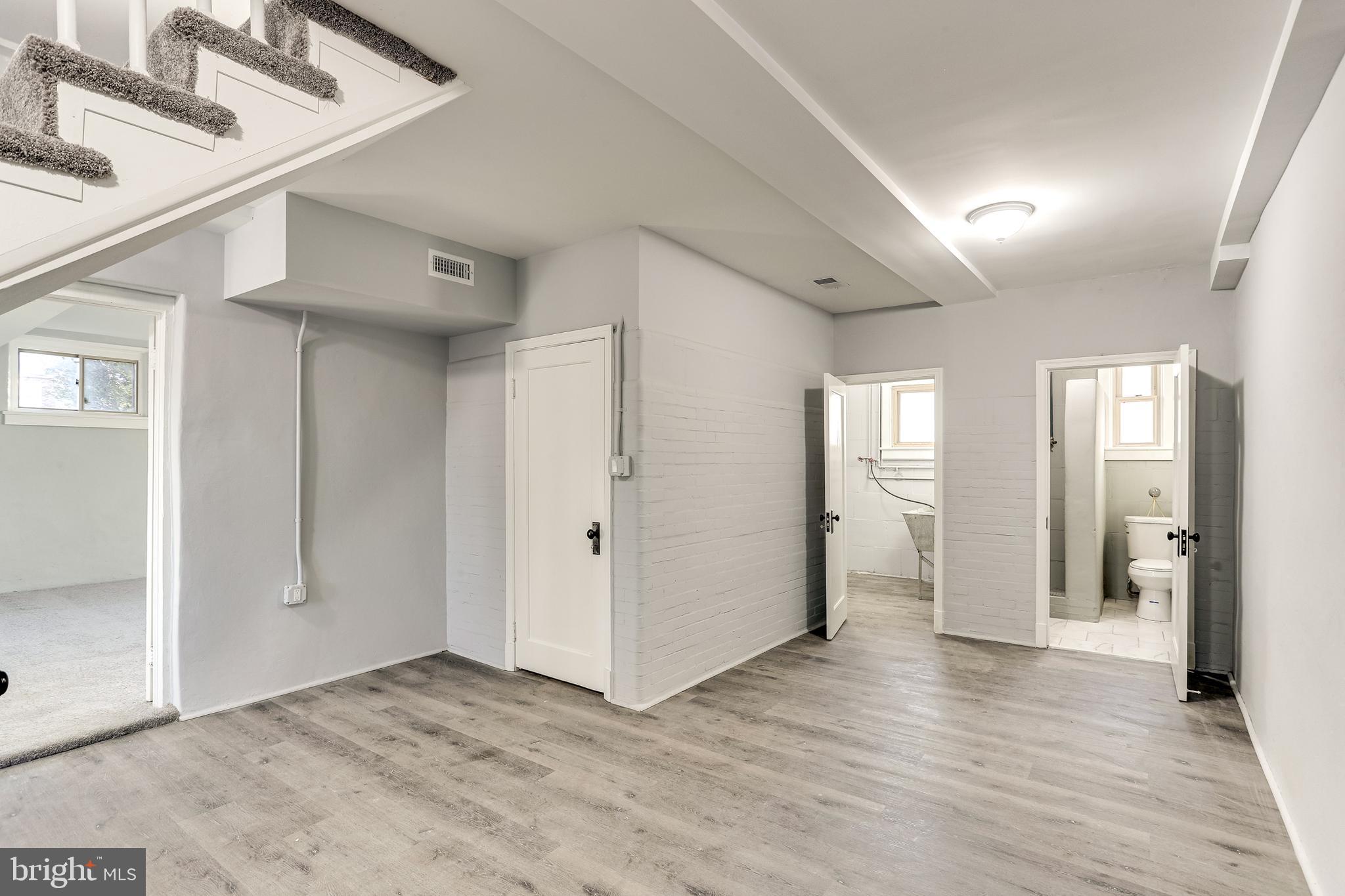 PARKVILLE - Residential