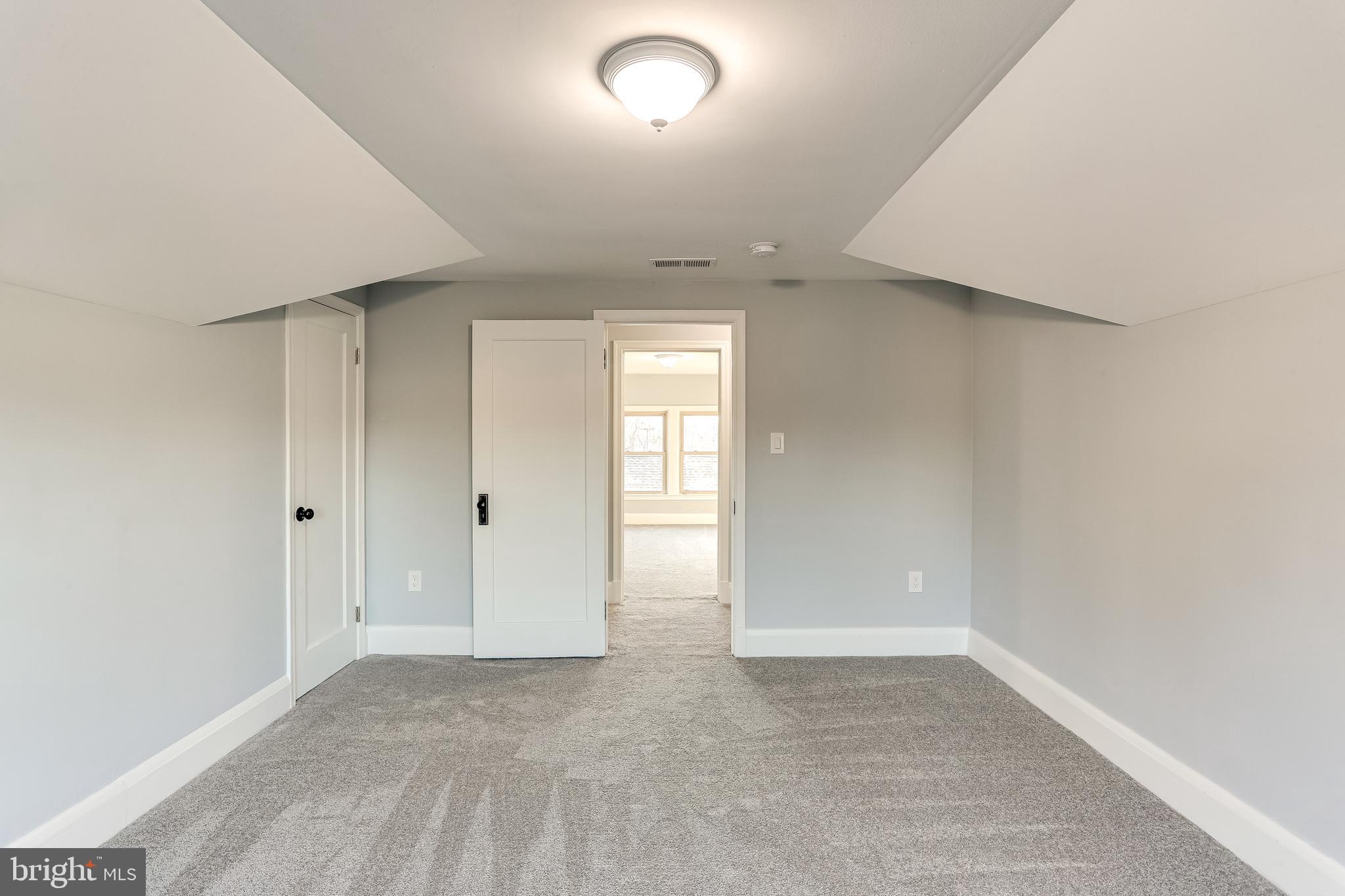 PARKVILLE - Residential