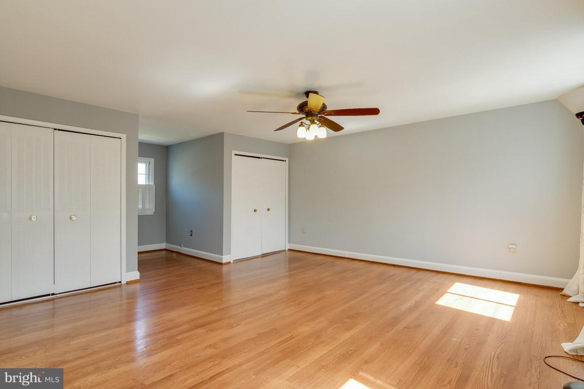 POINT OF WOODS - Residential