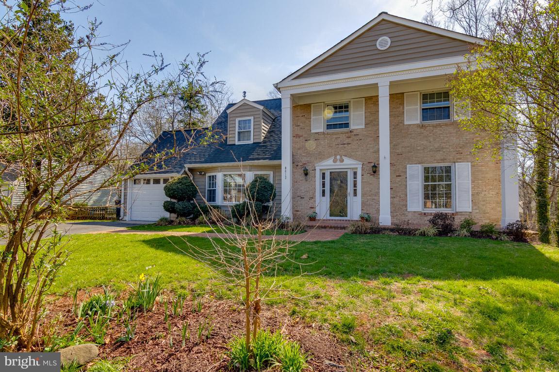 POINT OF WOODS - Residential