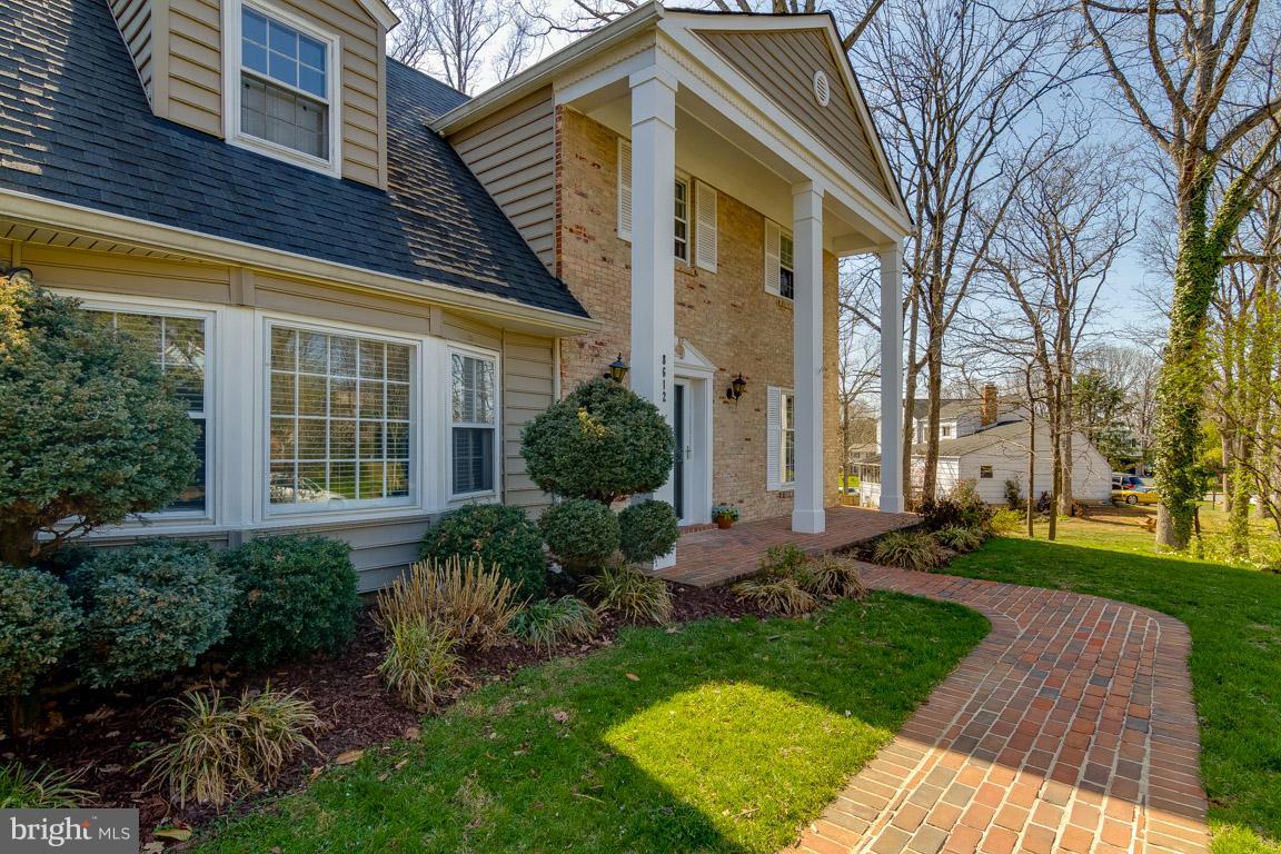 POINT OF WOODS - Residential