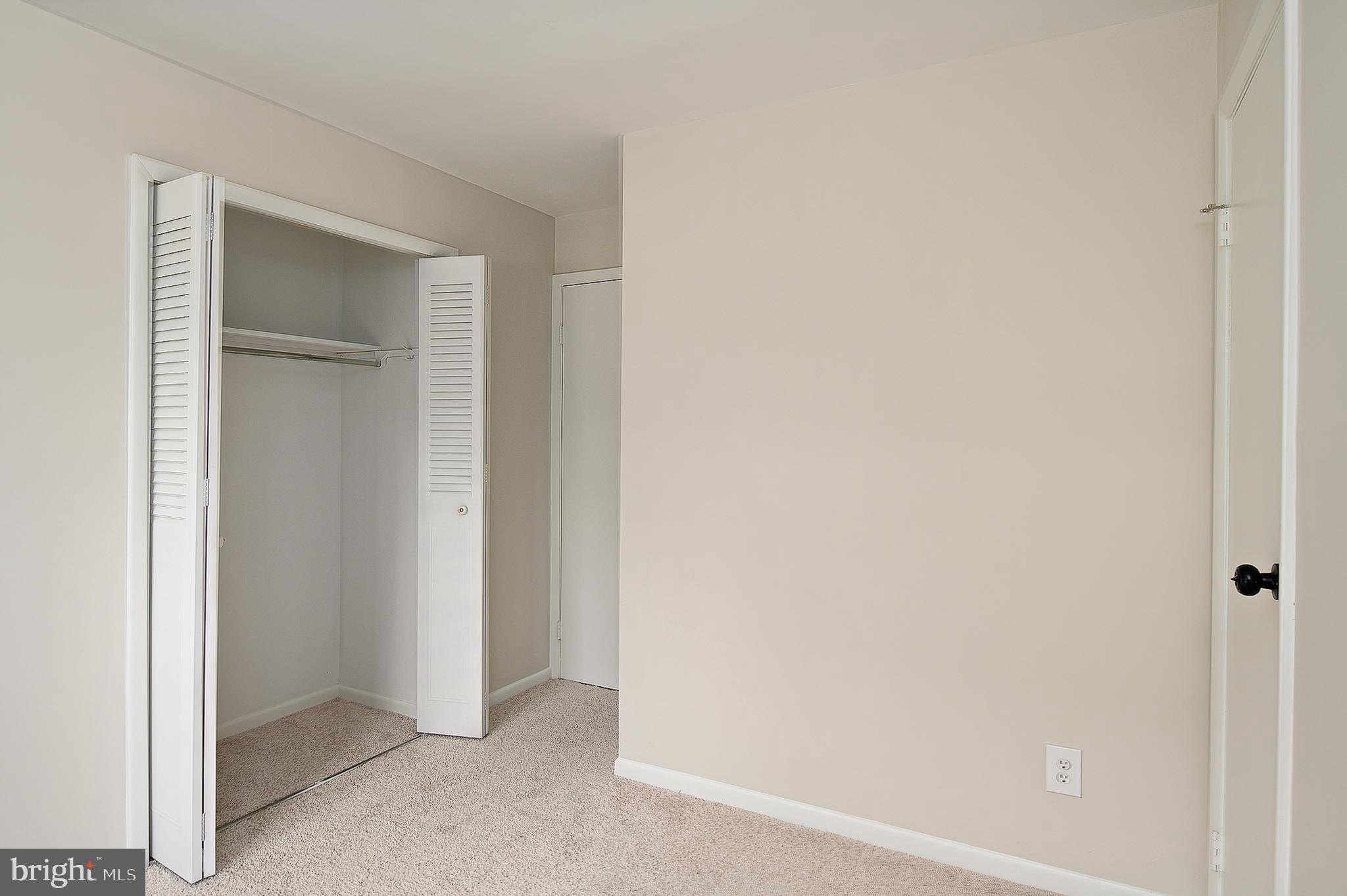 VILLAGE OF OAKLAND MILLS - Residential