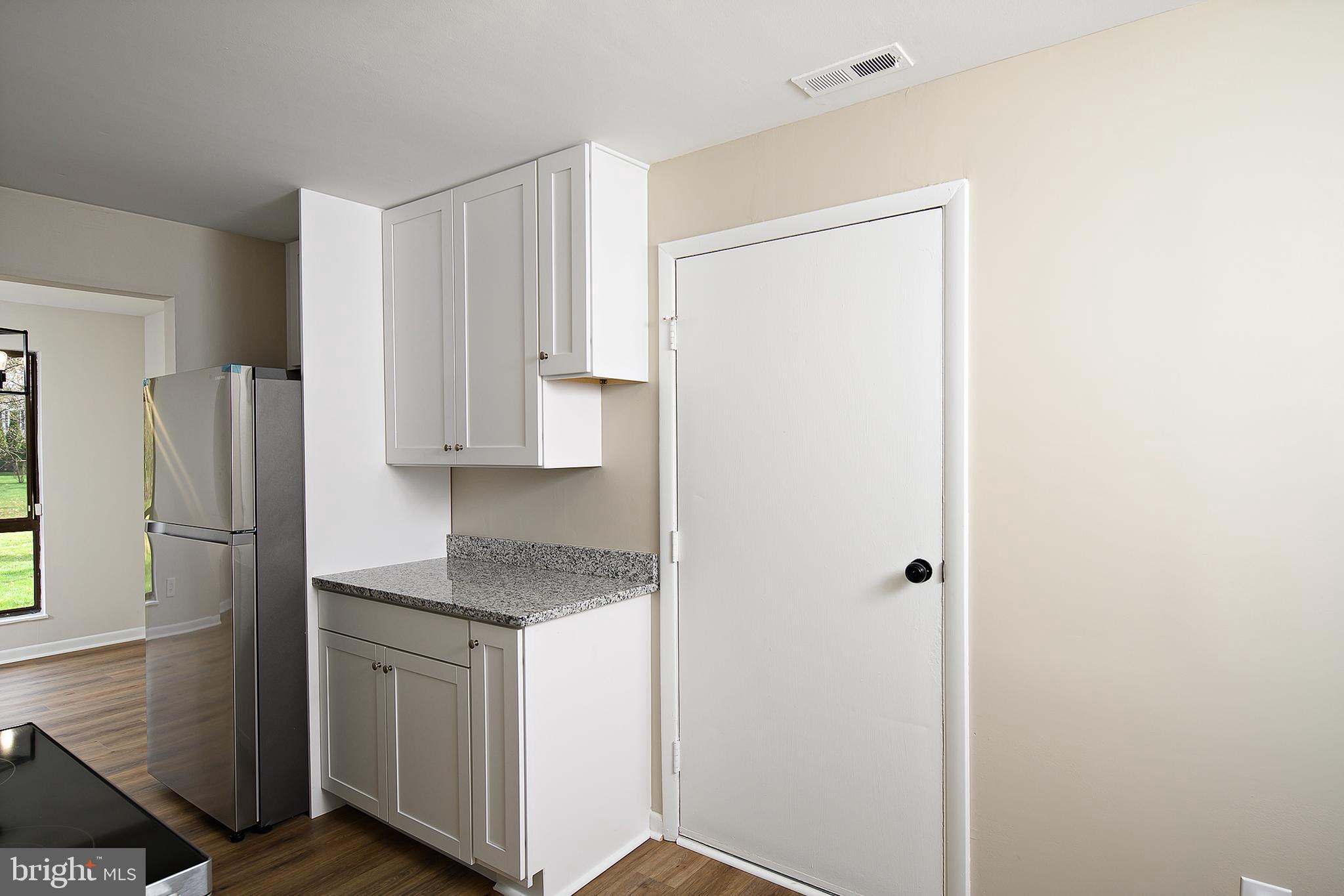 VILLAGE OF OAKLAND MILLS - Residential