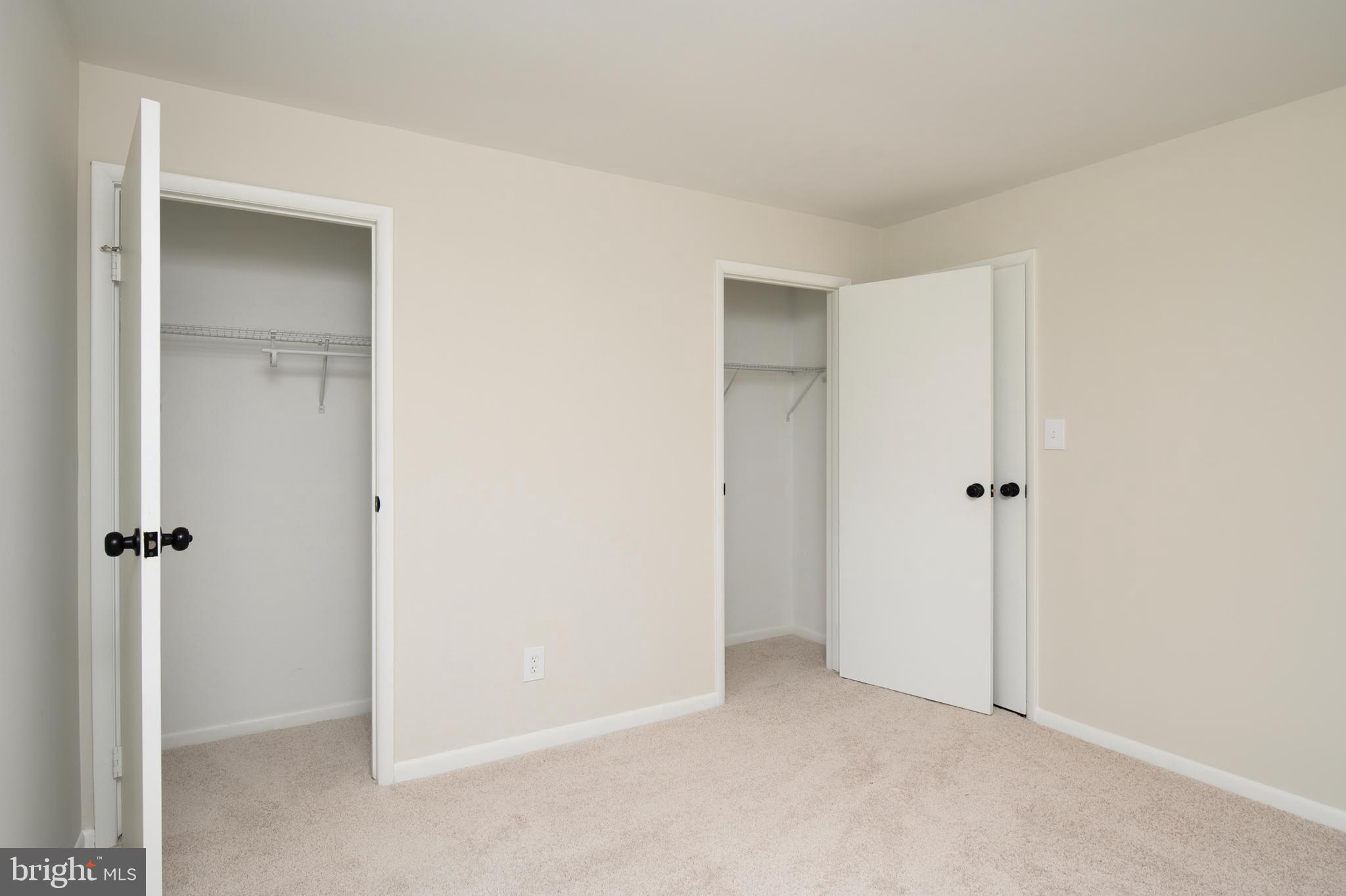 VILLAGE OF OAKLAND MILLS - Residential