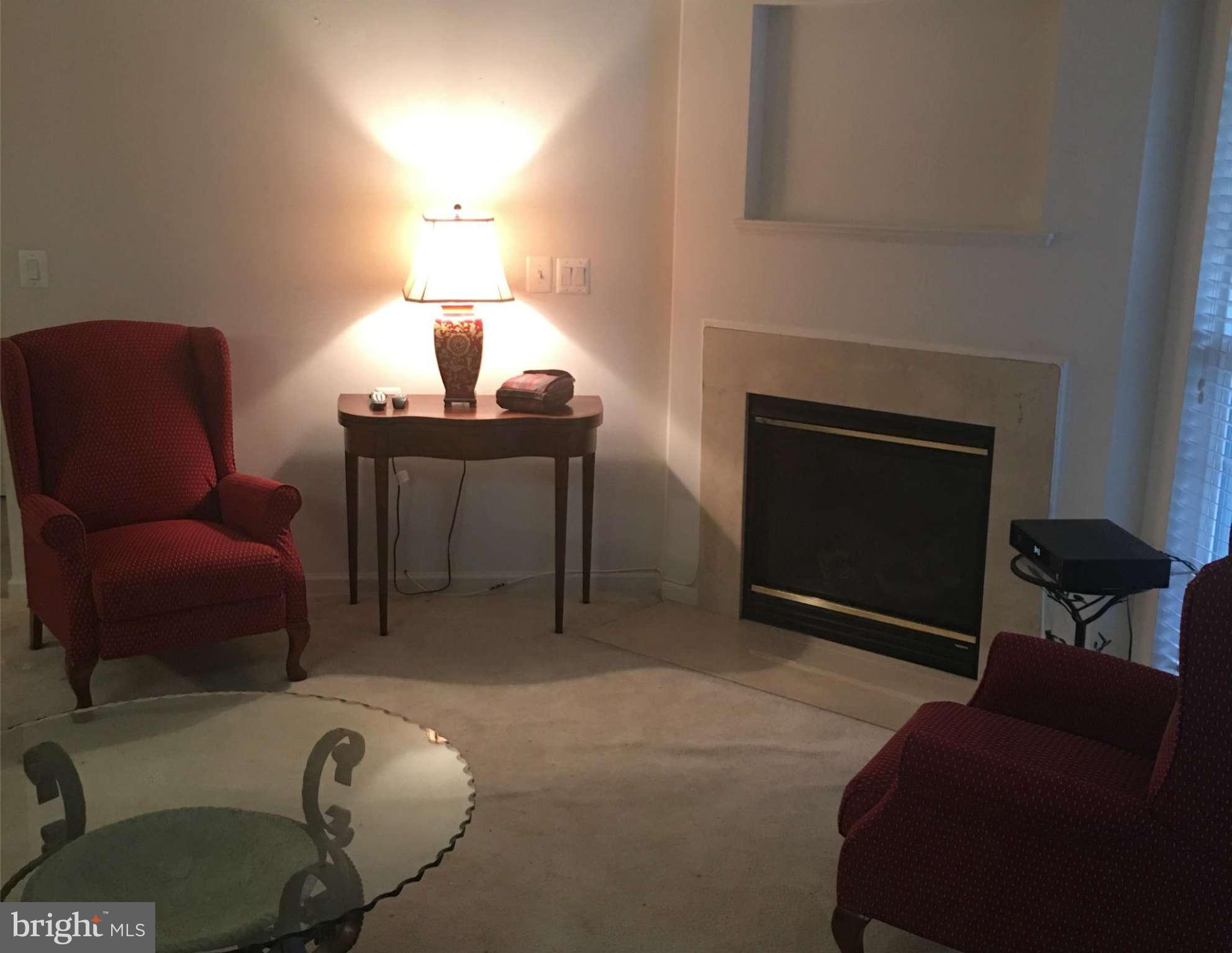 THE POINTE AT REGENT PAR - Residential