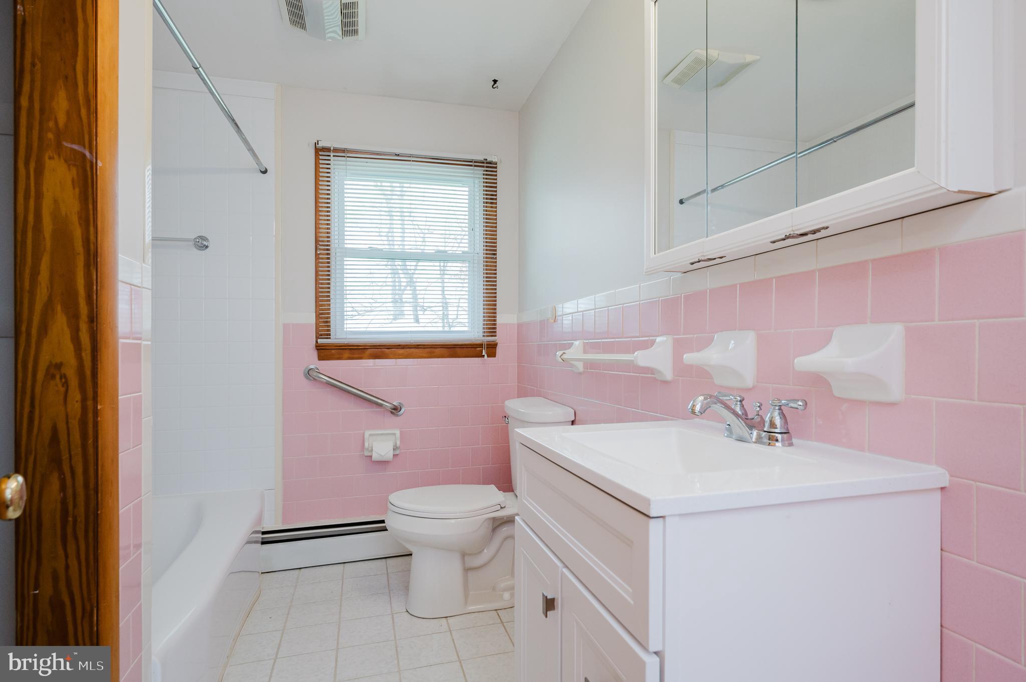 FAIRWOOD HEIGHTS - Residential Lease