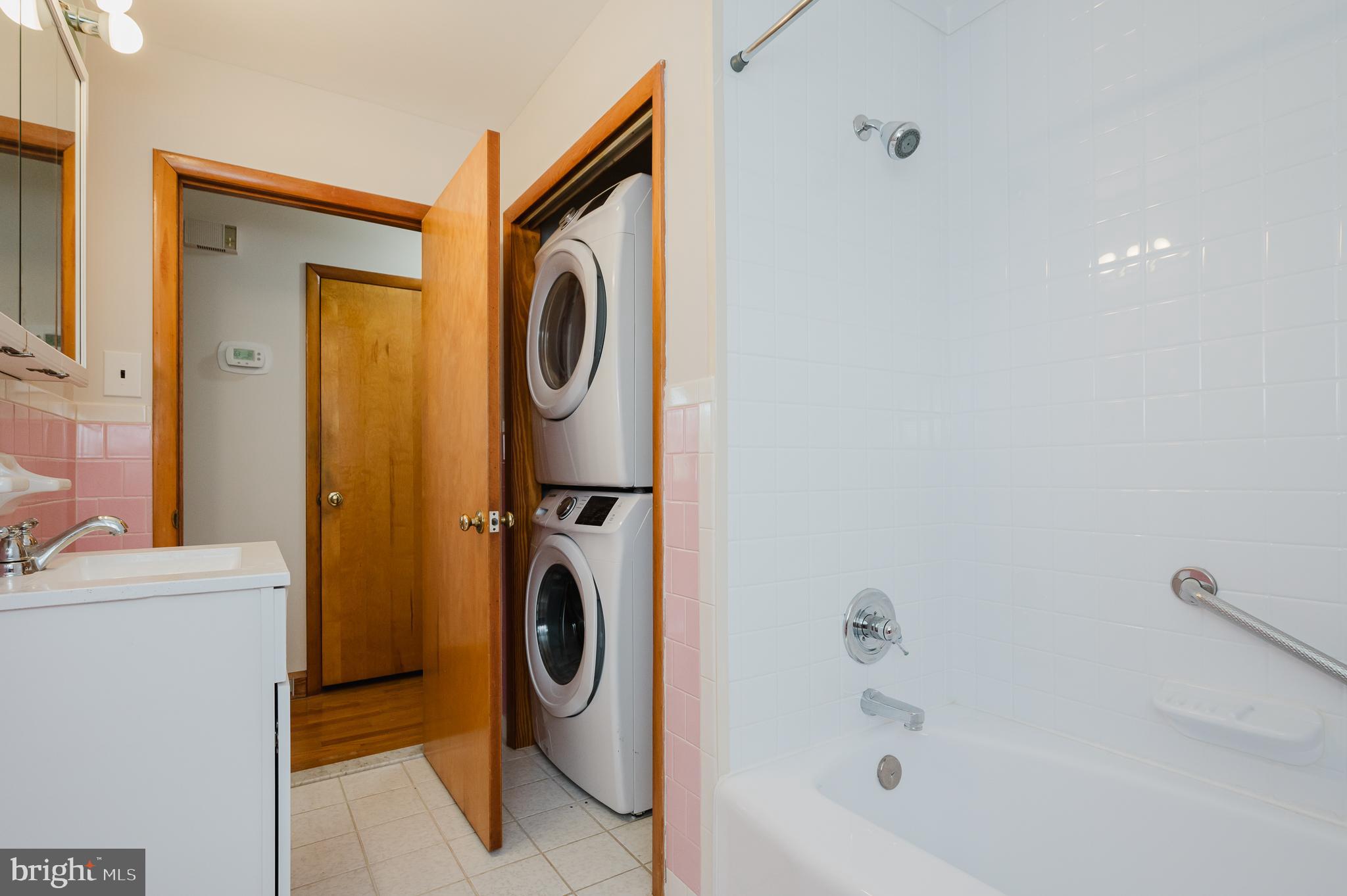 FAIRWOOD HEIGHTS - Residential Lease