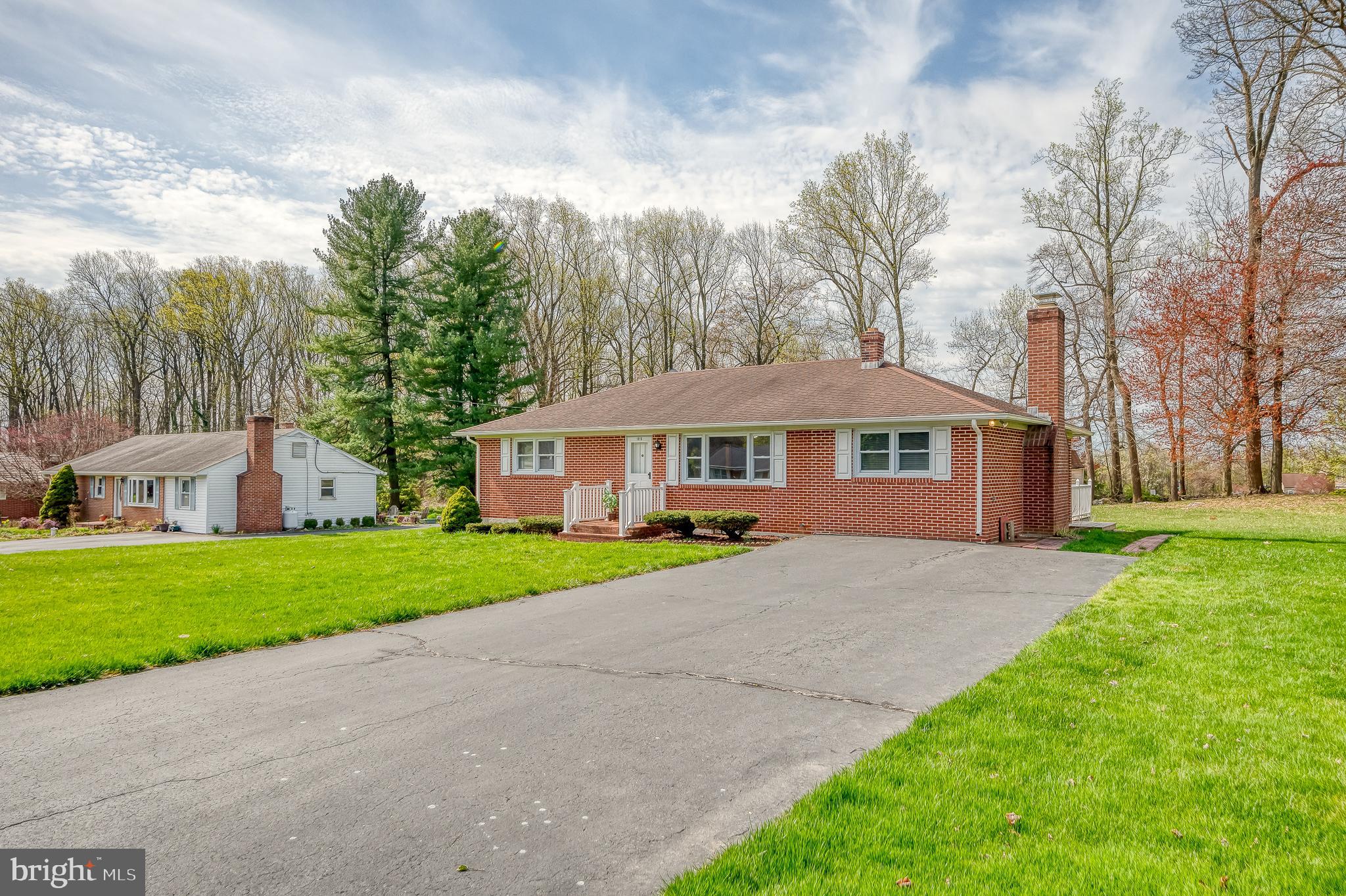 FAIRWOOD HEIGHTS - Residential Lease