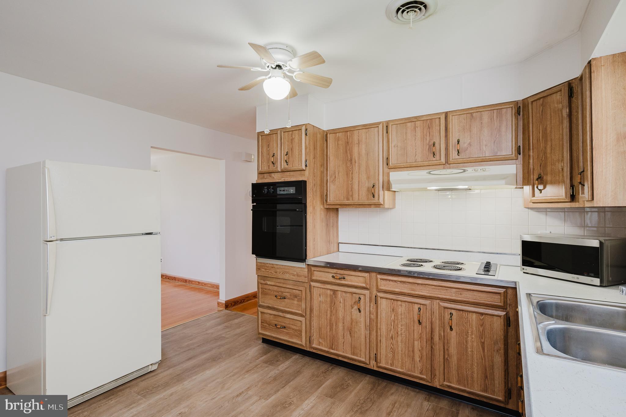 FAIRWOOD HEIGHTS - Residential Lease