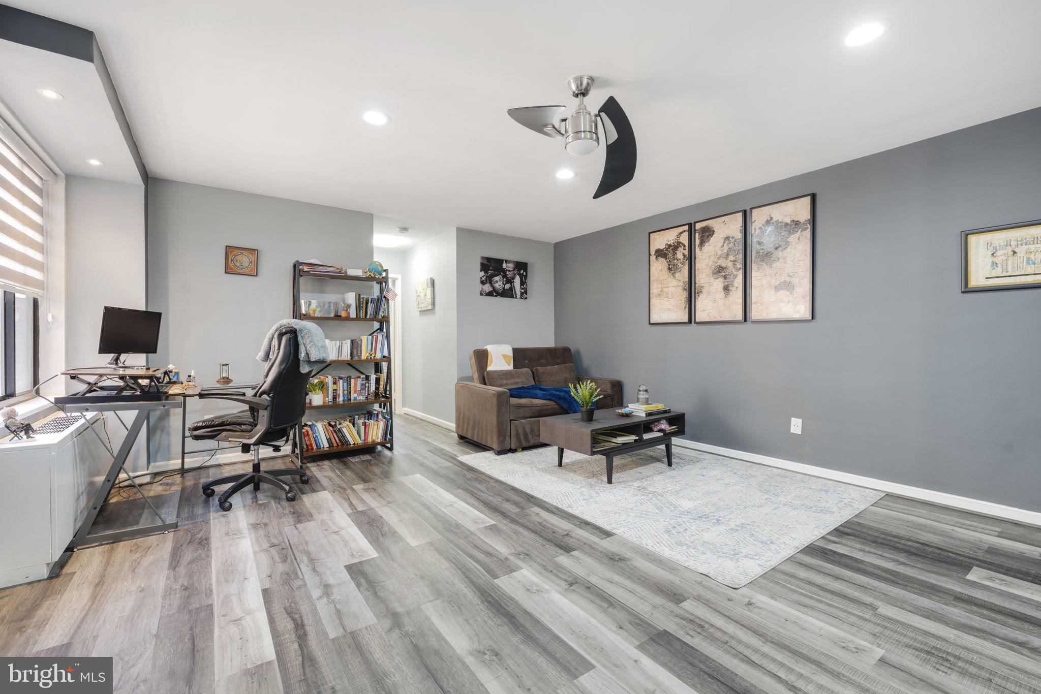 5112 MACARTHUR BOULEVARD NW 209