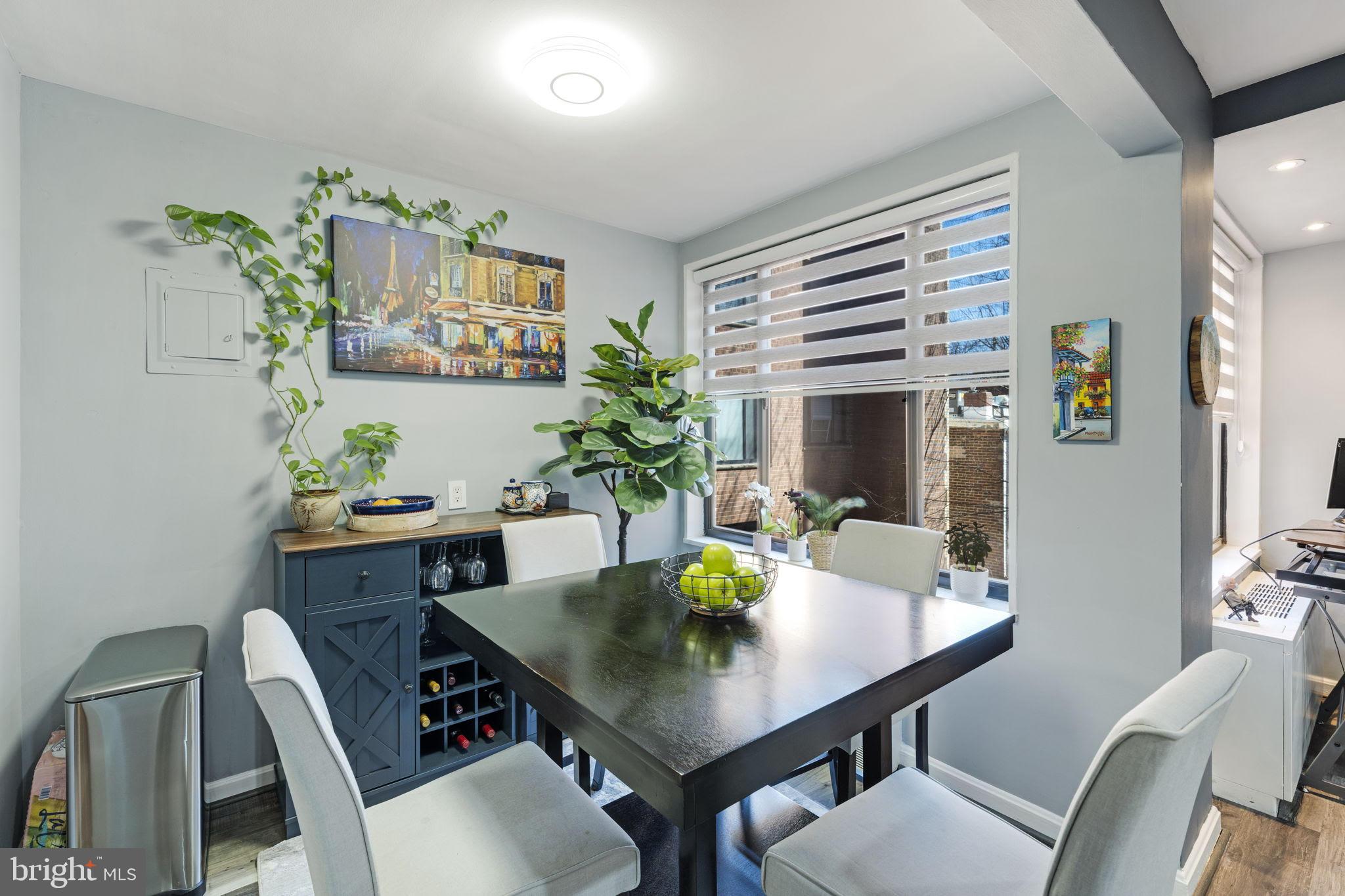 5112 MACARTHUR BOULEVARD NW 209