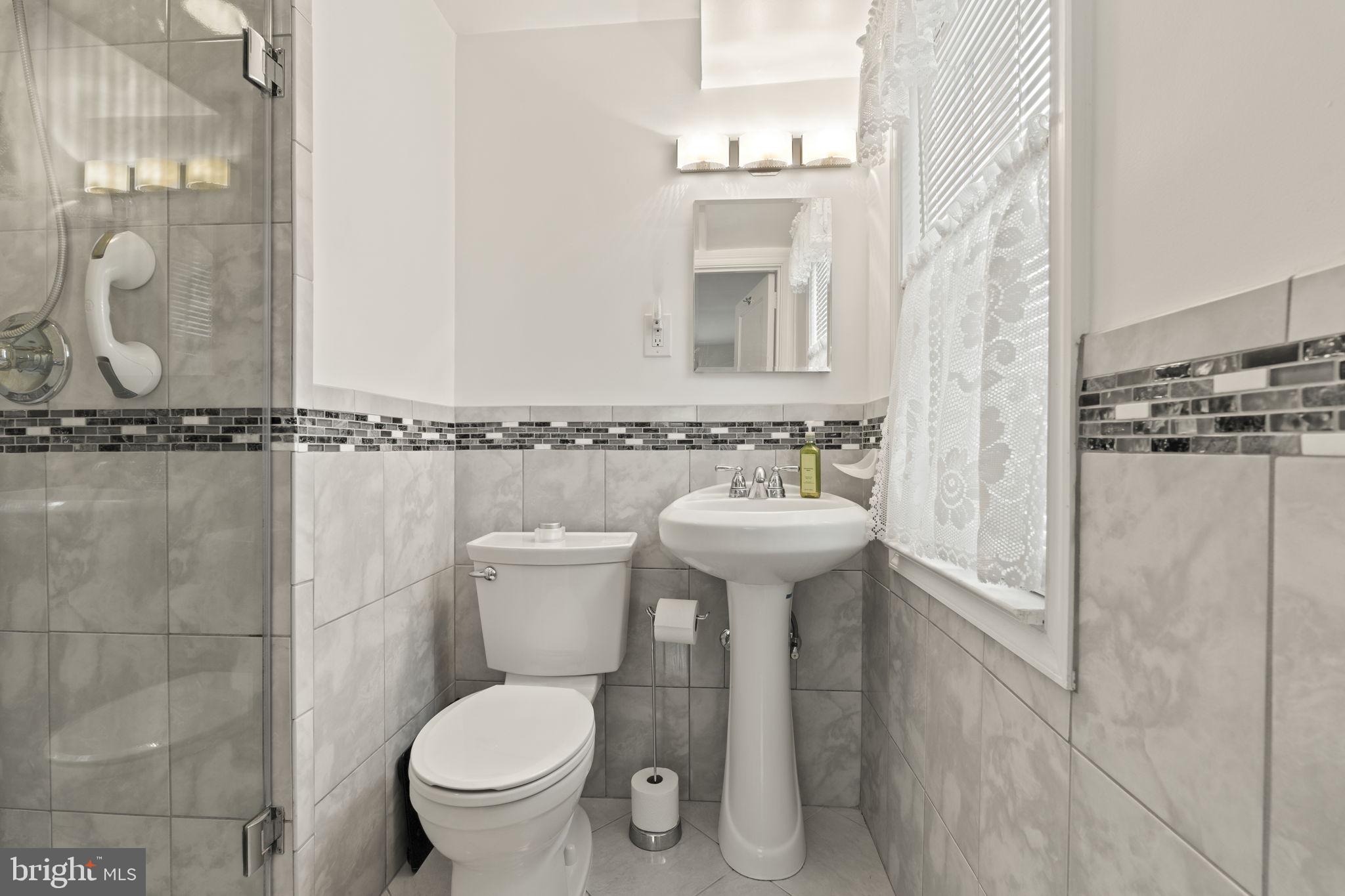 MAYFAIR - Residential