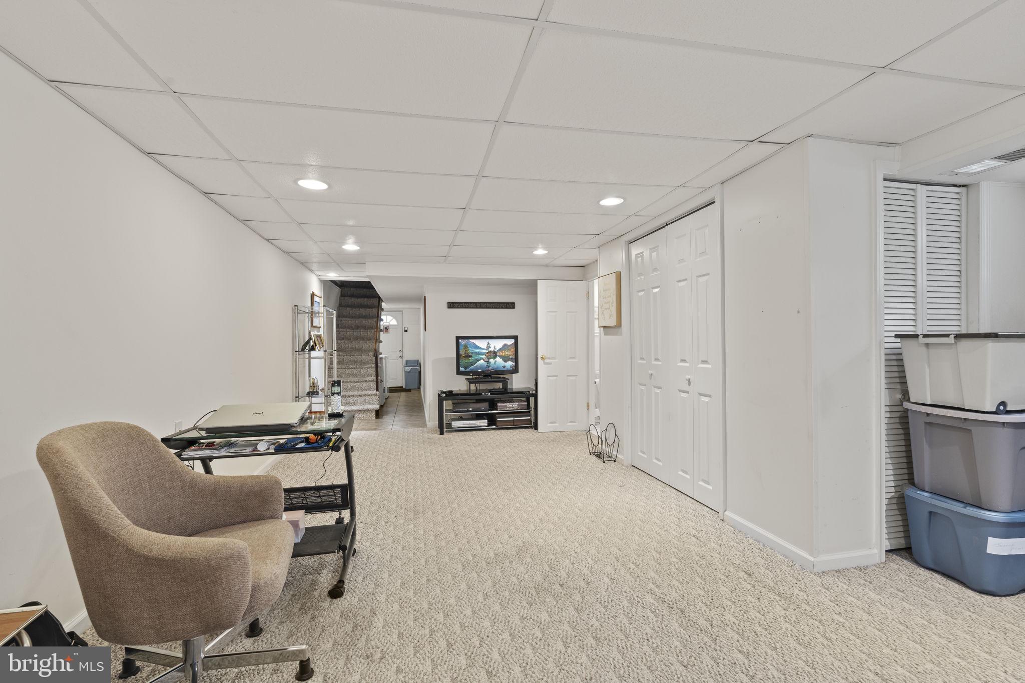 MAYFAIR - Residential