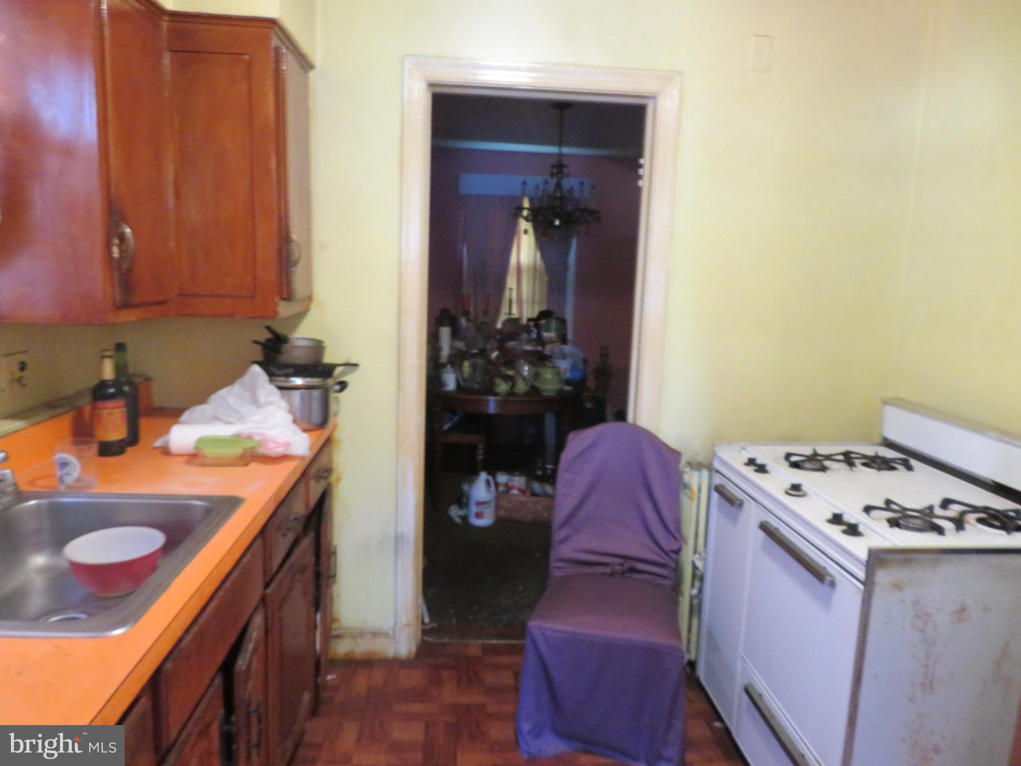 2418 SOUTH DAKOTA AVENUE NE