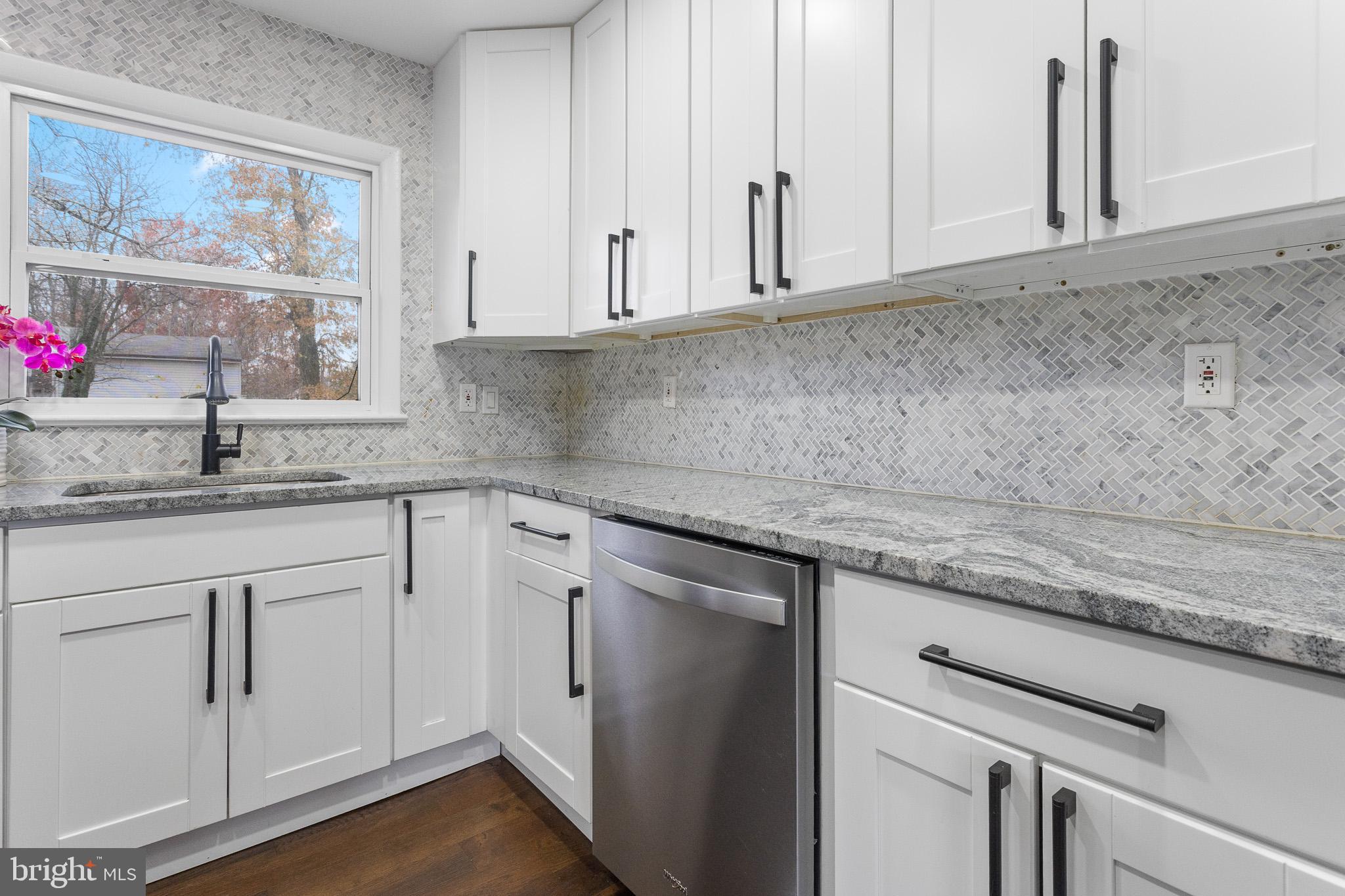 FORT WASHINGTON - Residential