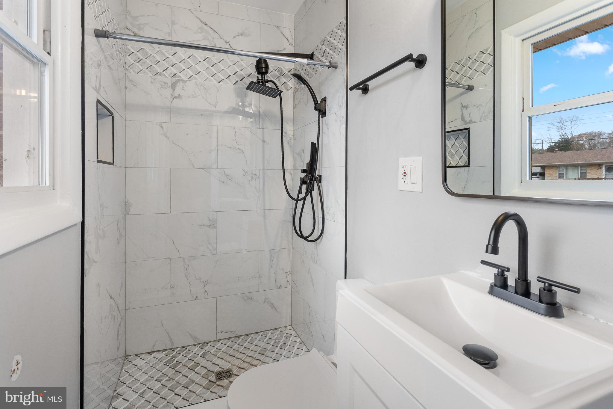 FORT WASHINGTON - Residential