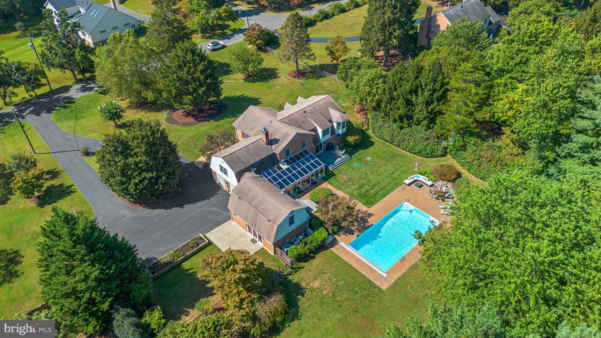 ANCIENT OAK - Residential