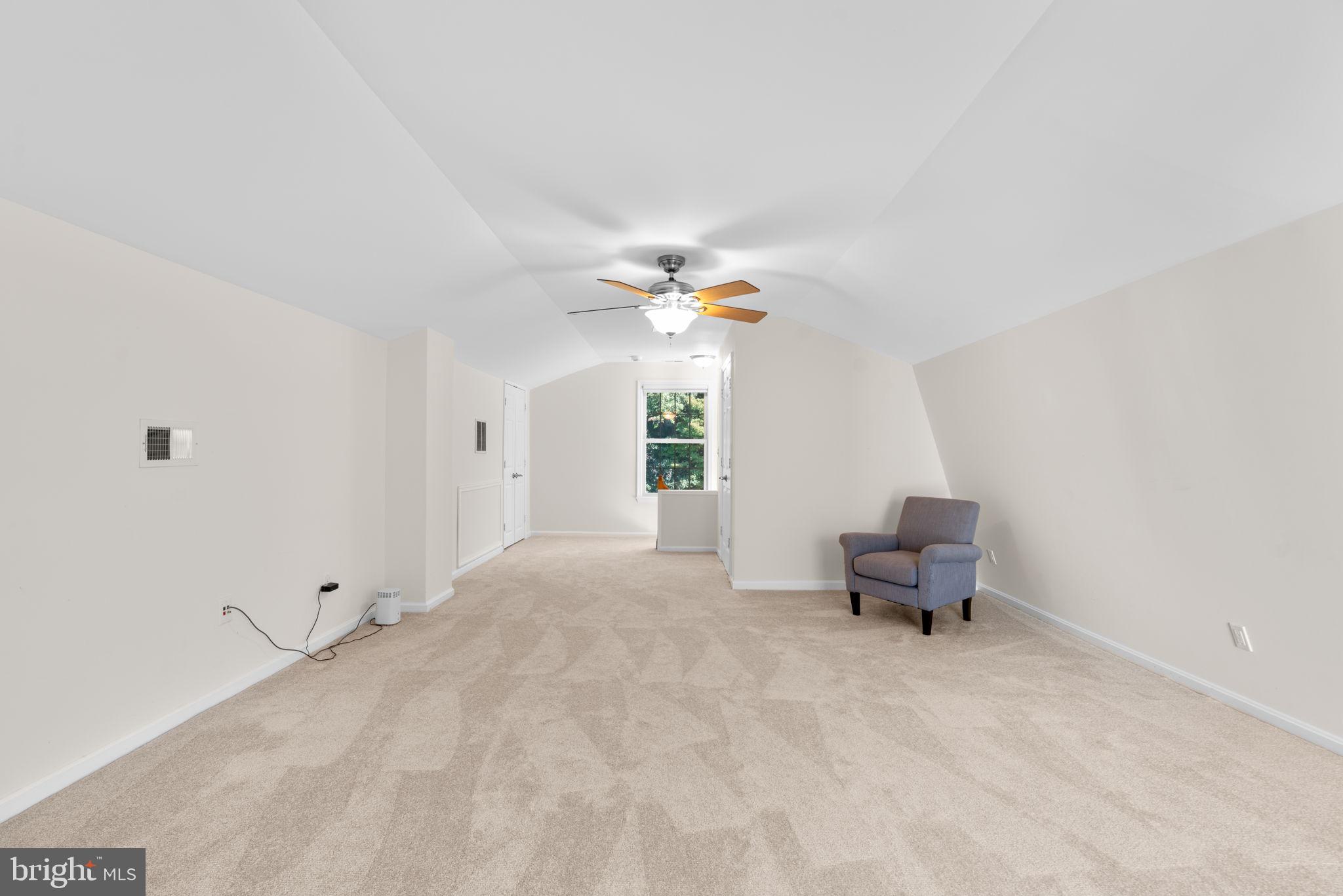 ANCIENT OAK - Residential