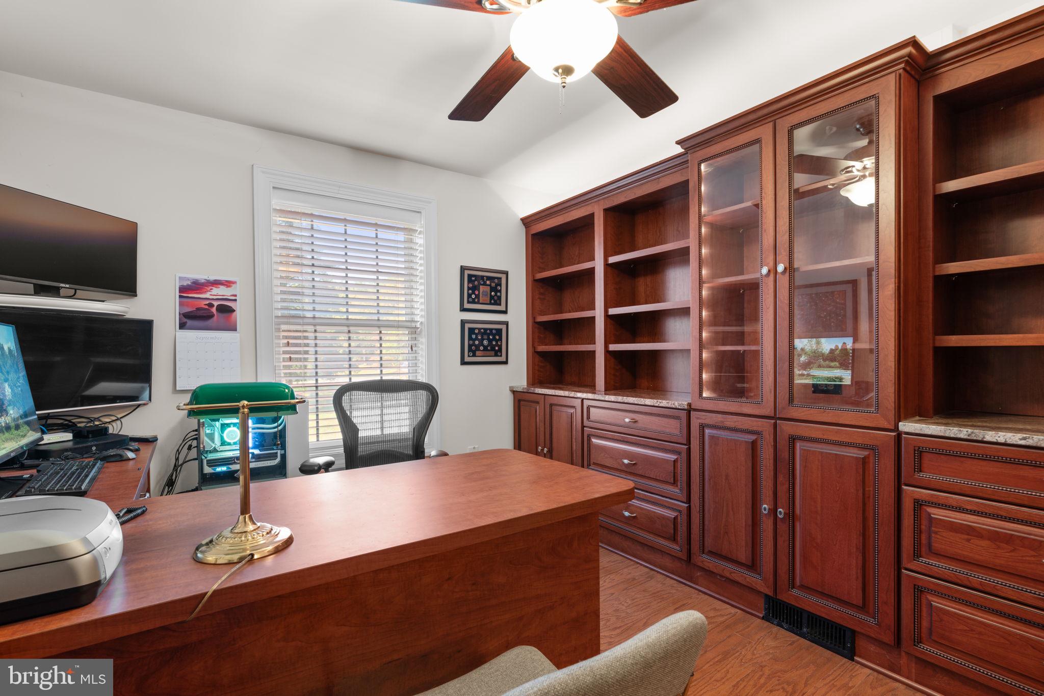 ANCIENT OAK - Residential