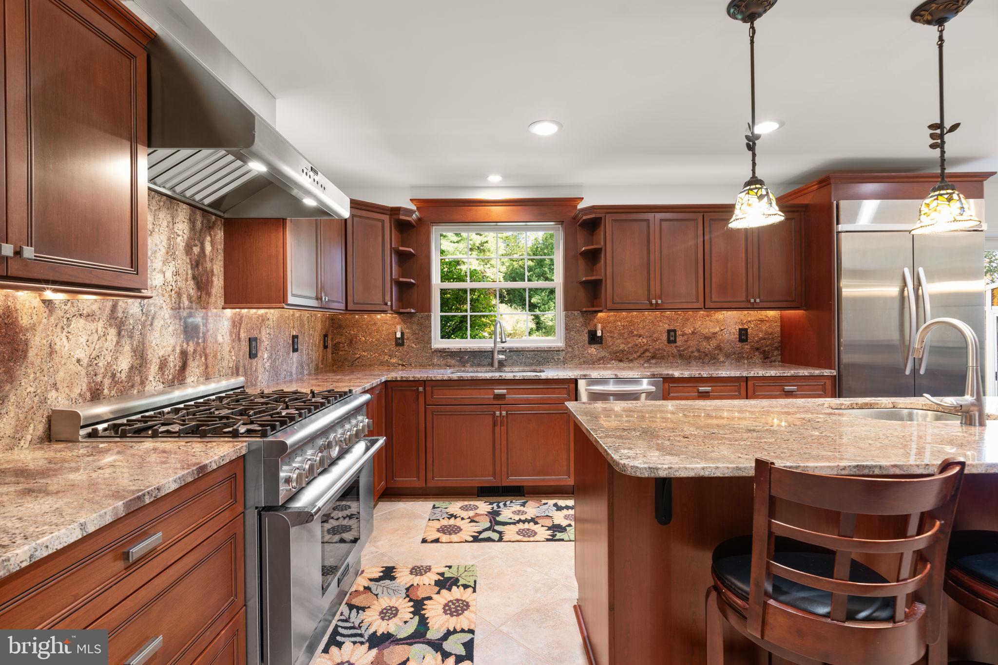 ANCIENT OAK - Residential