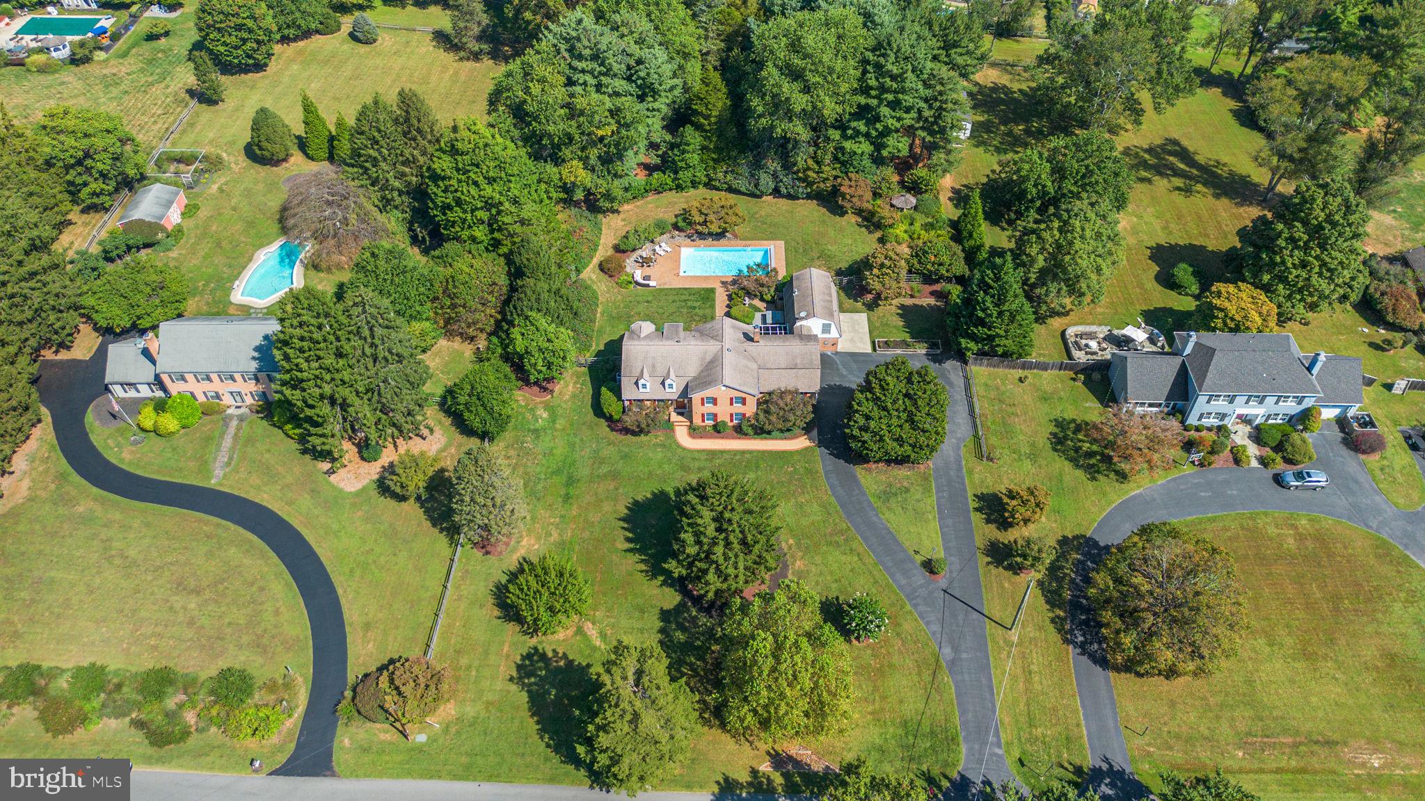 ANCIENT OAK - Residential