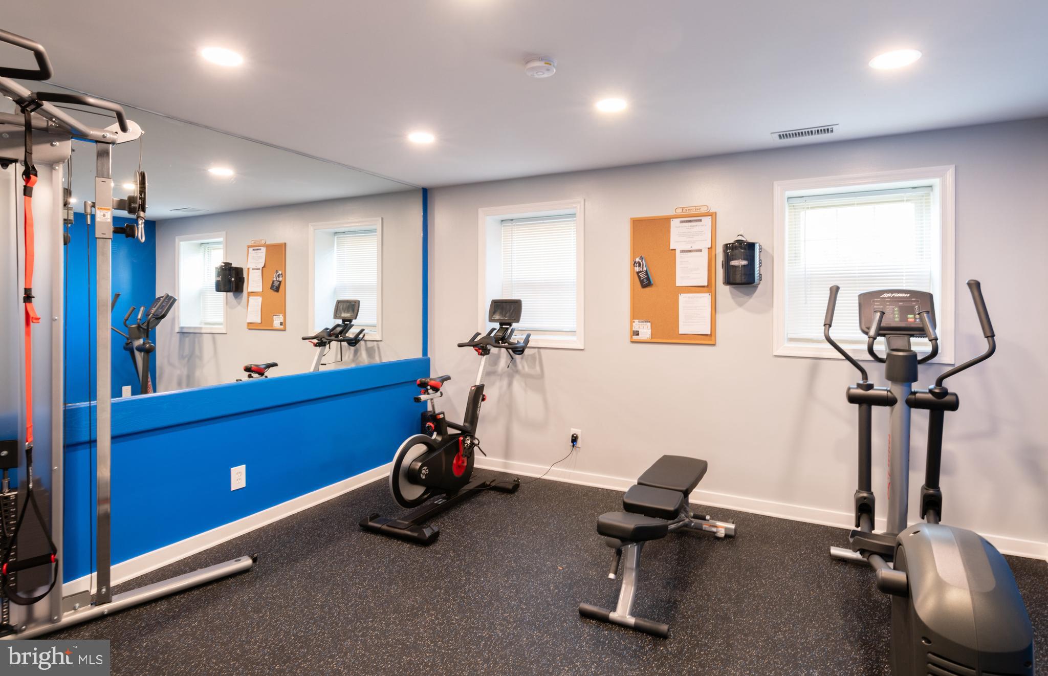 HARBOR TERRACE - Residential