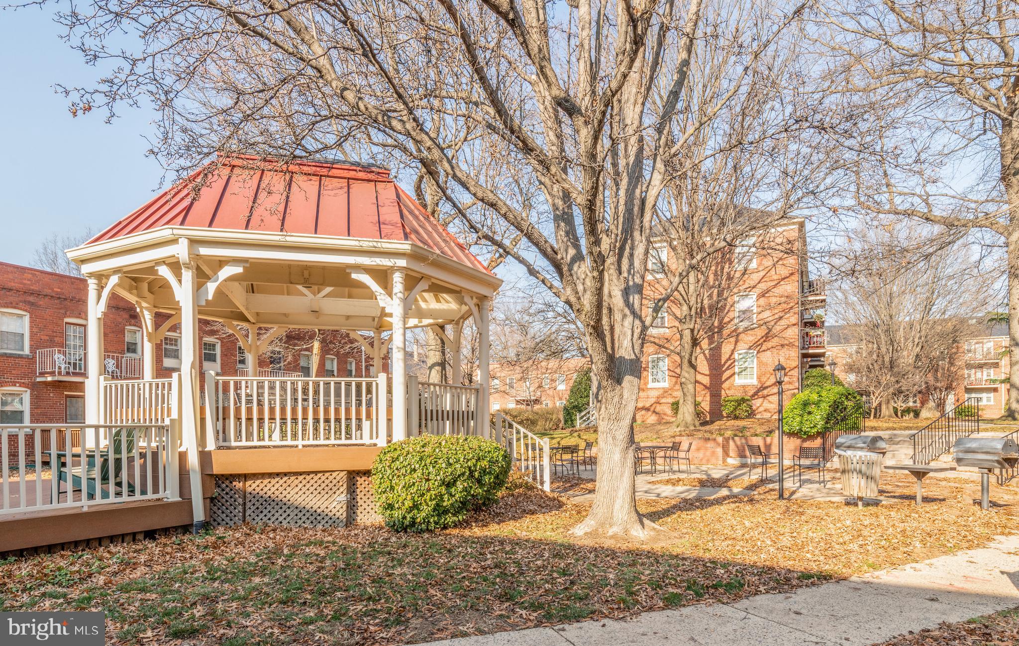 HARBOR TERRACE - Residential