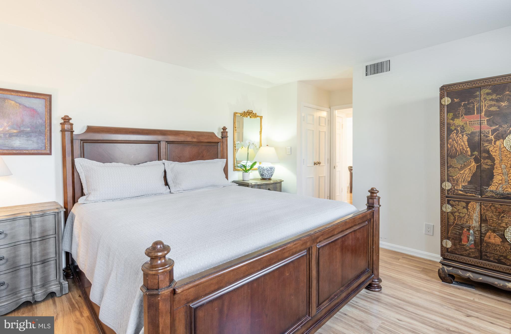 HARBOR TERRACE - Residential