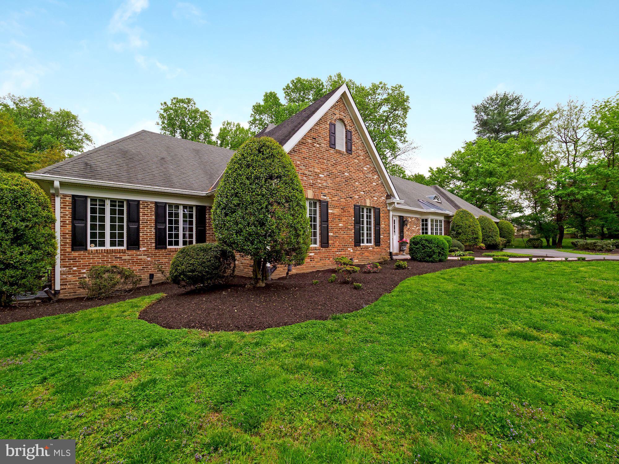 POTOMAC MANOR - Residential