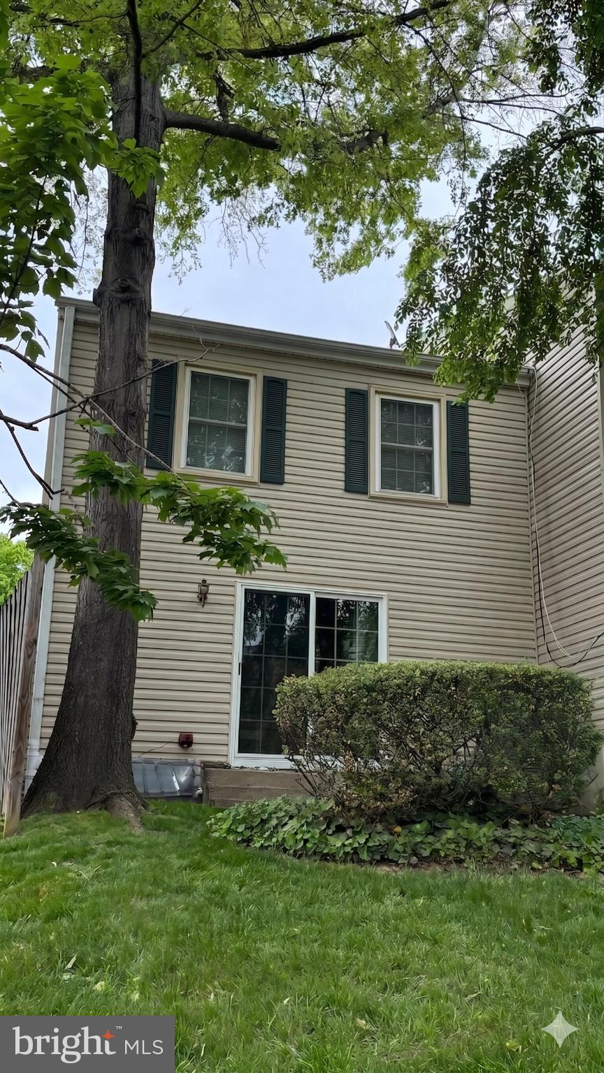 6358 FENESTRA COURT