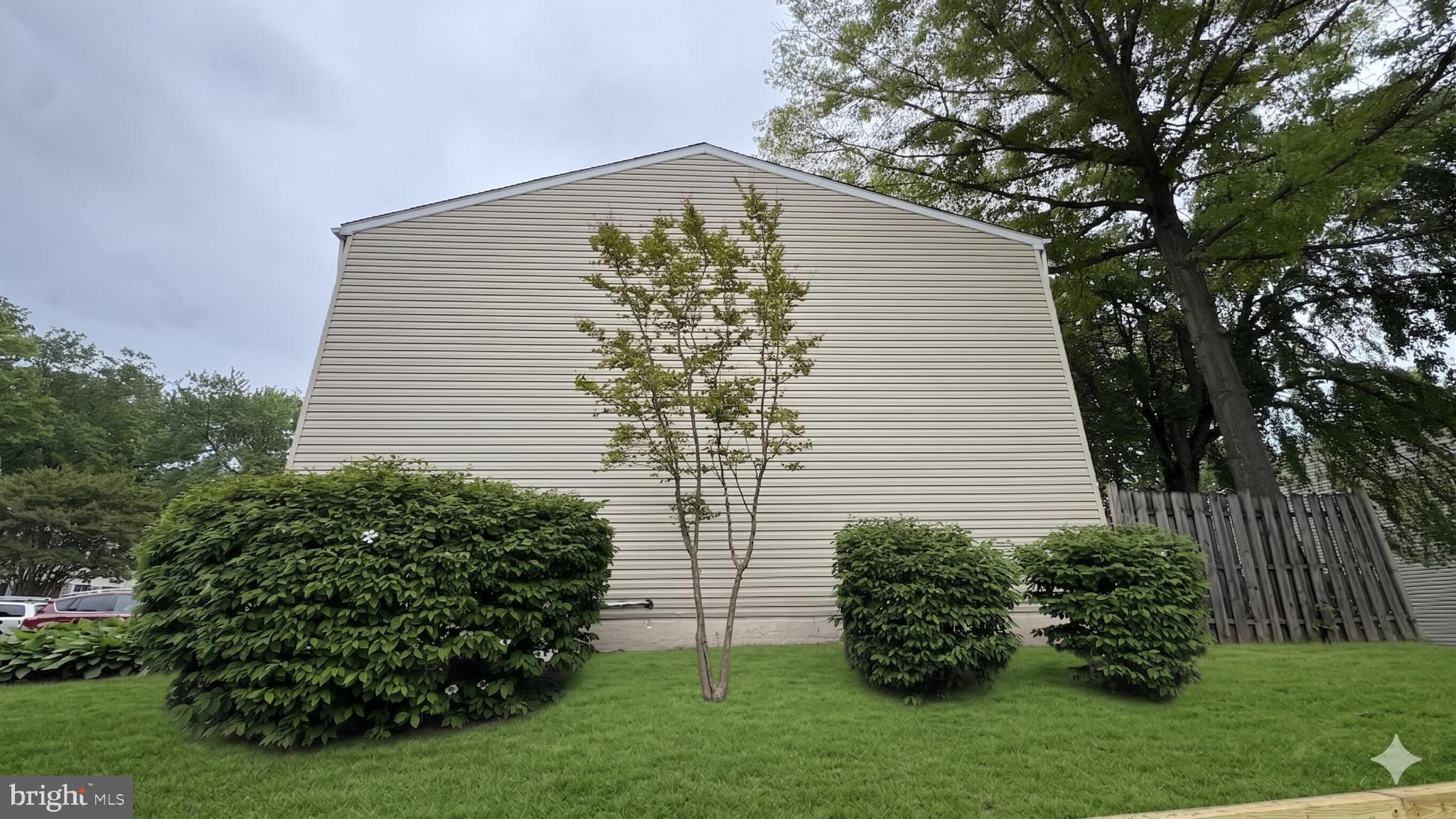 6358 FENESTRA COURT