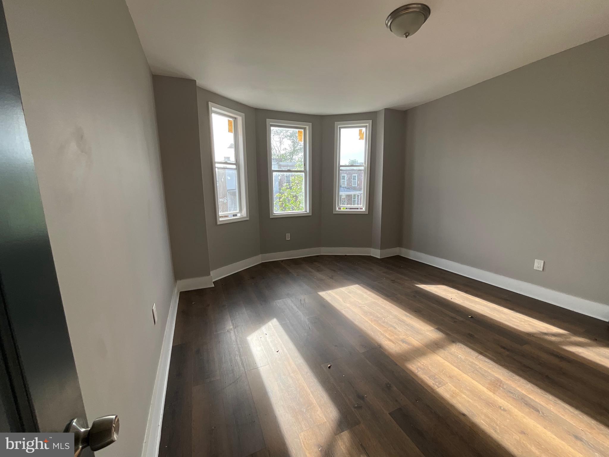 MONDAWMIN - Residential