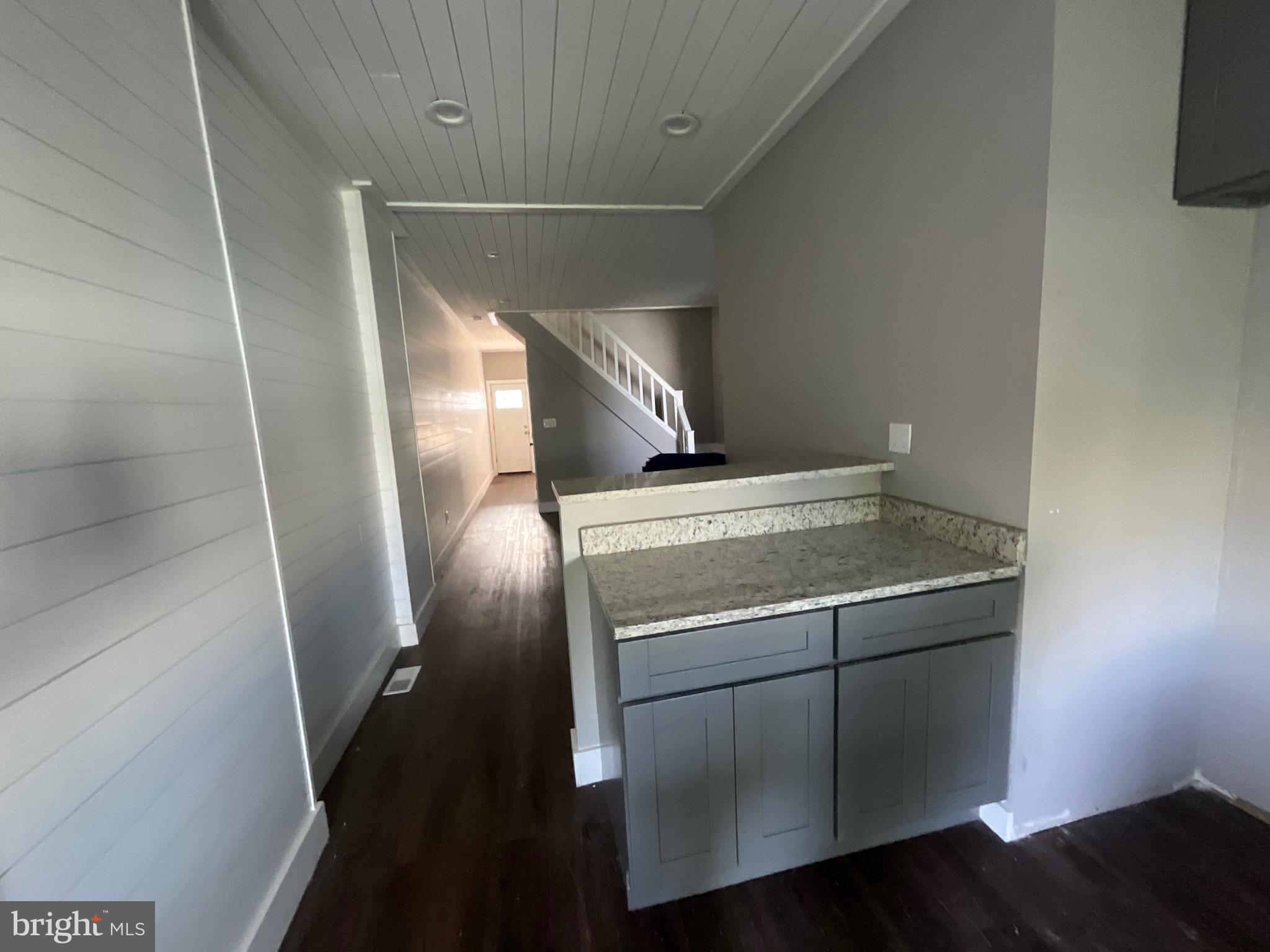 2113 N PULASKI STREET