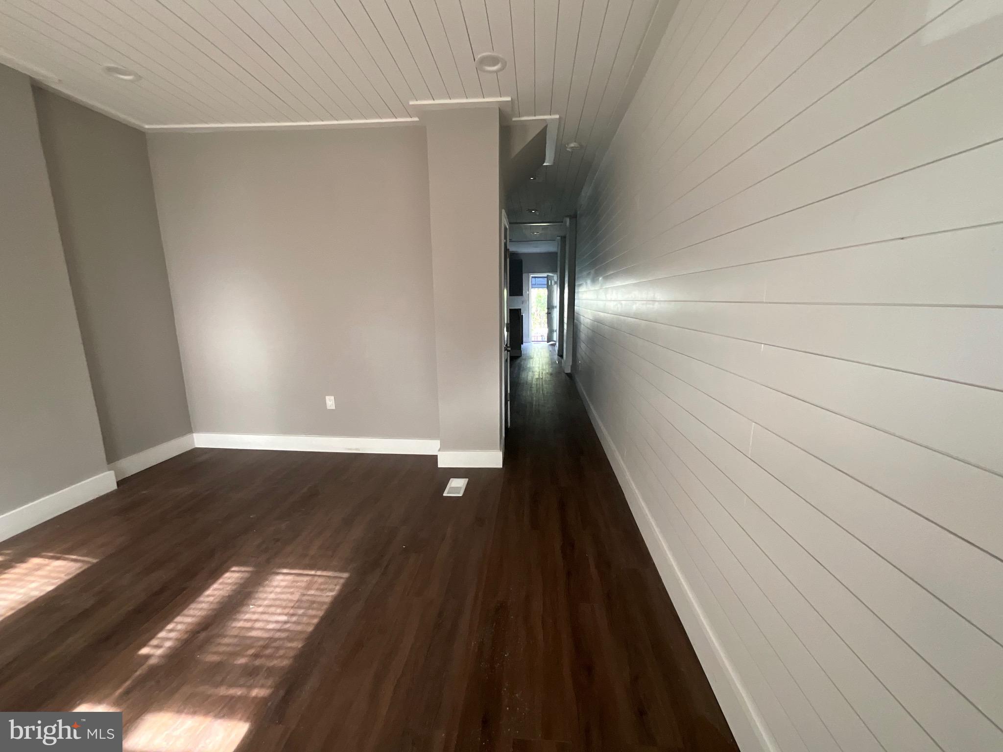 2113 N PULASKI STREET