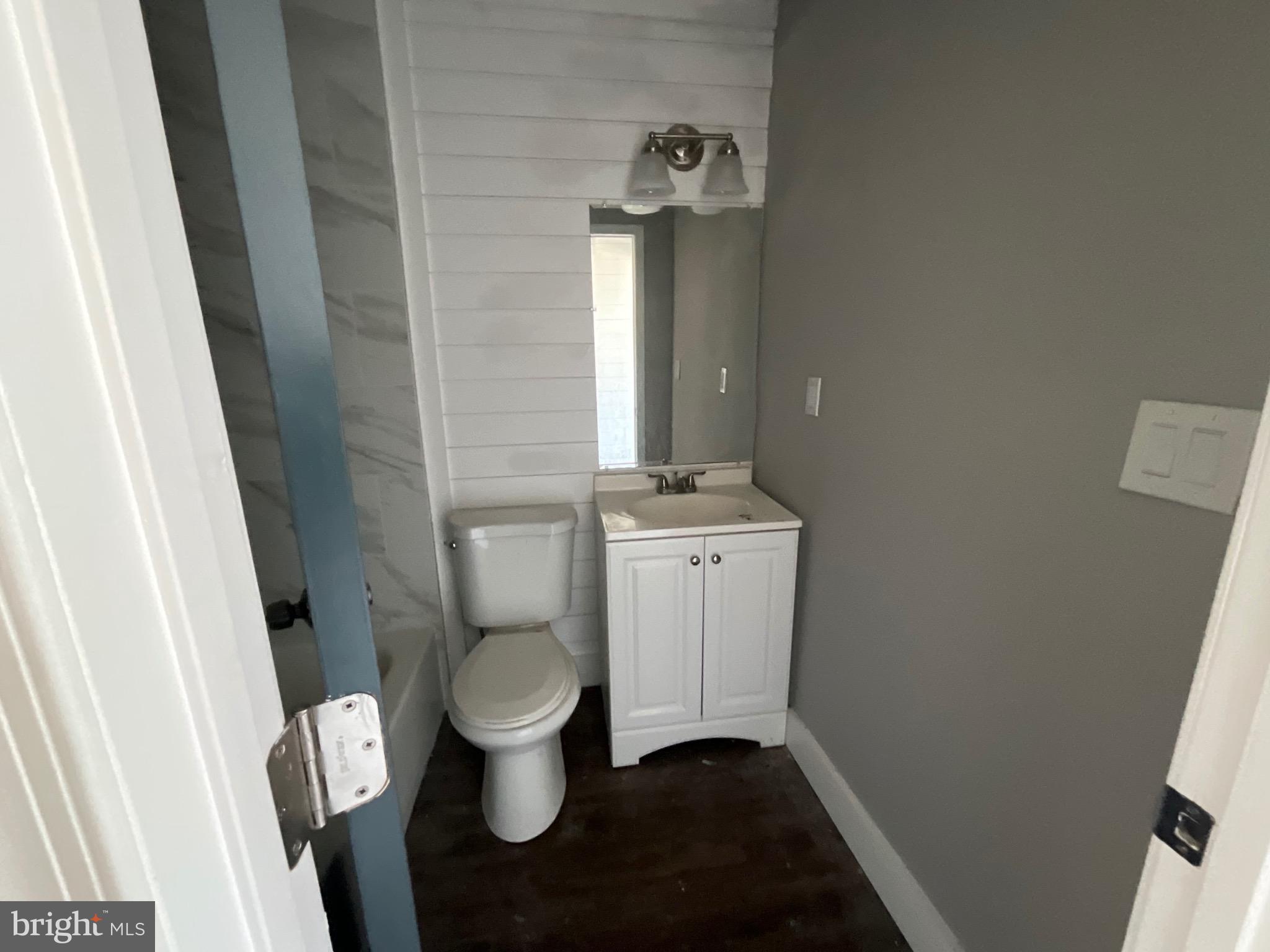 MONDAWMIN - Residential