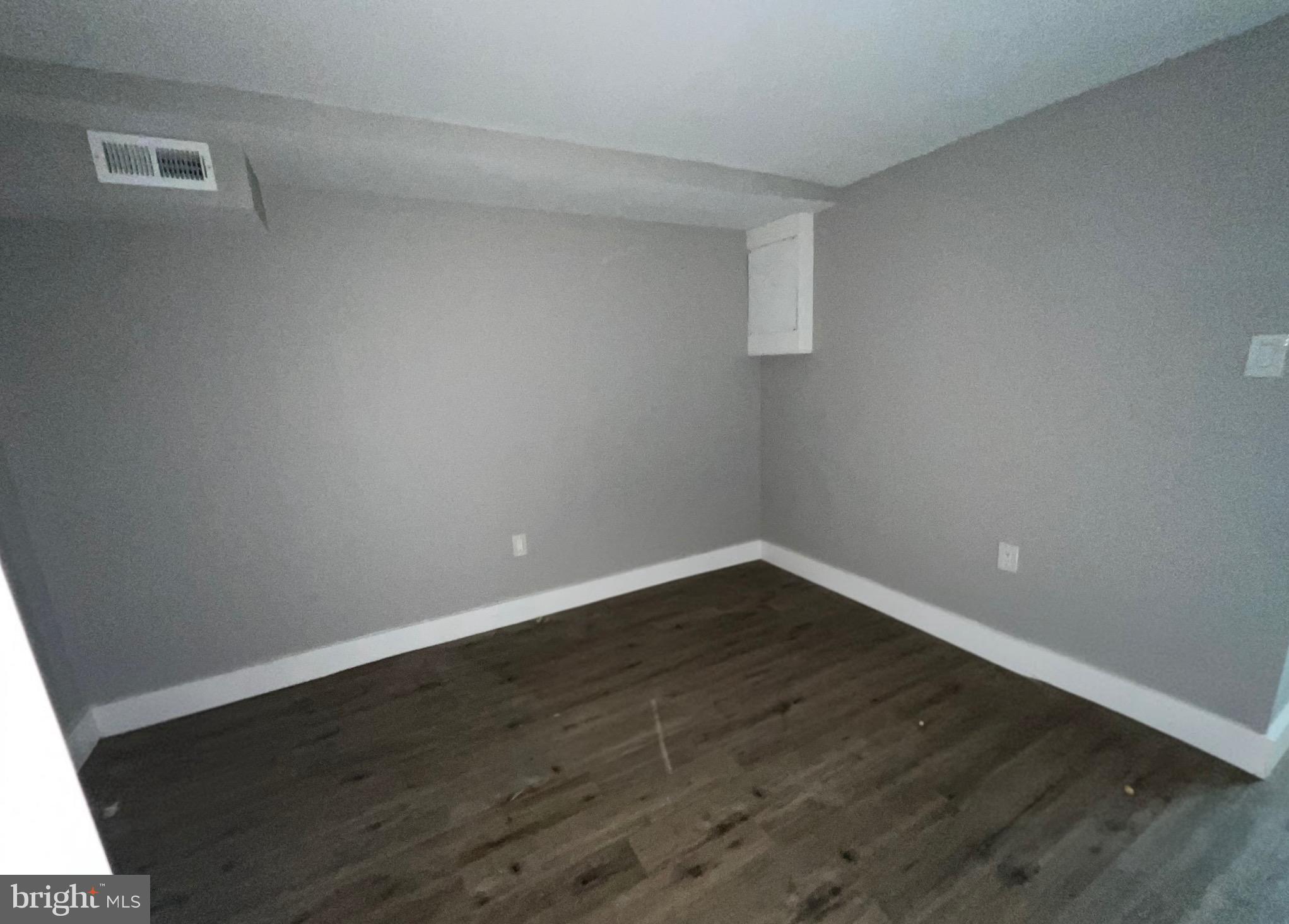 MONDAWMIN - Residential