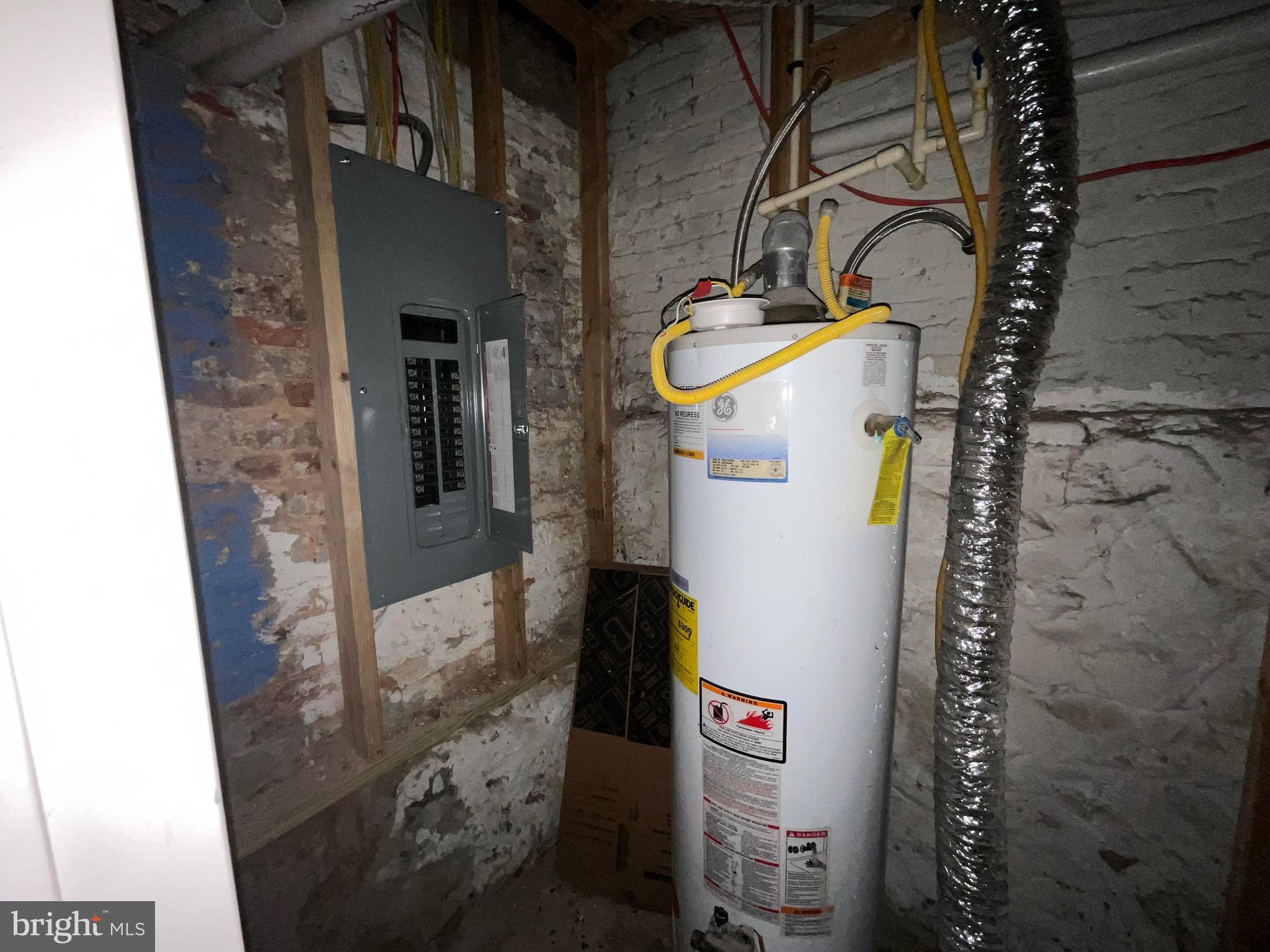 MONDAWMIN - Residential