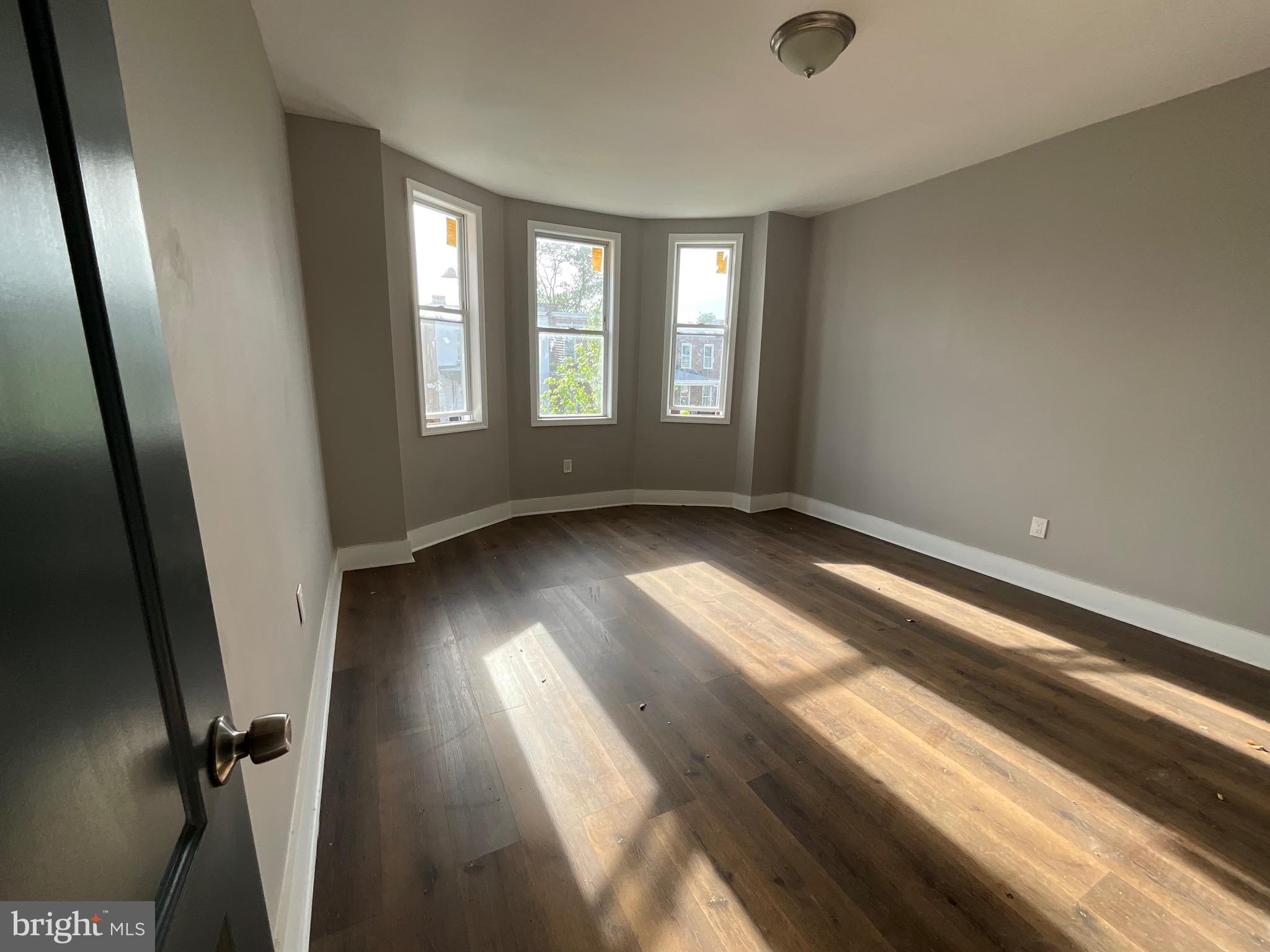 MONDAWMIN - Residential